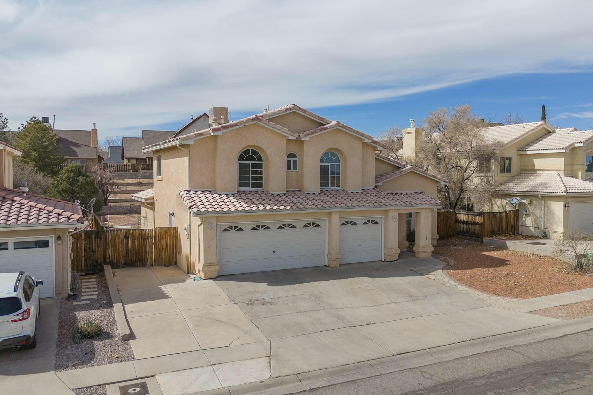 7739 RIDGEVIEW Drive NW