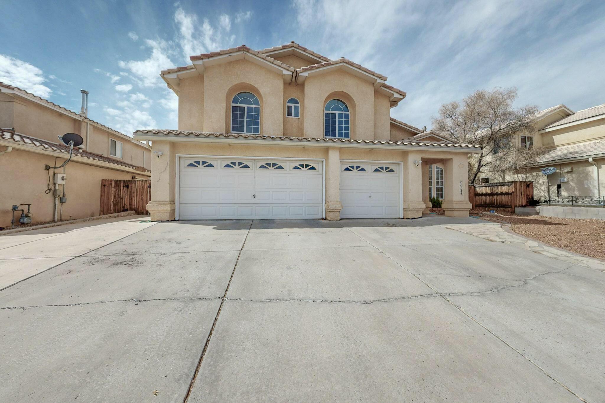 7739 RIDGEVIEW Drive NW