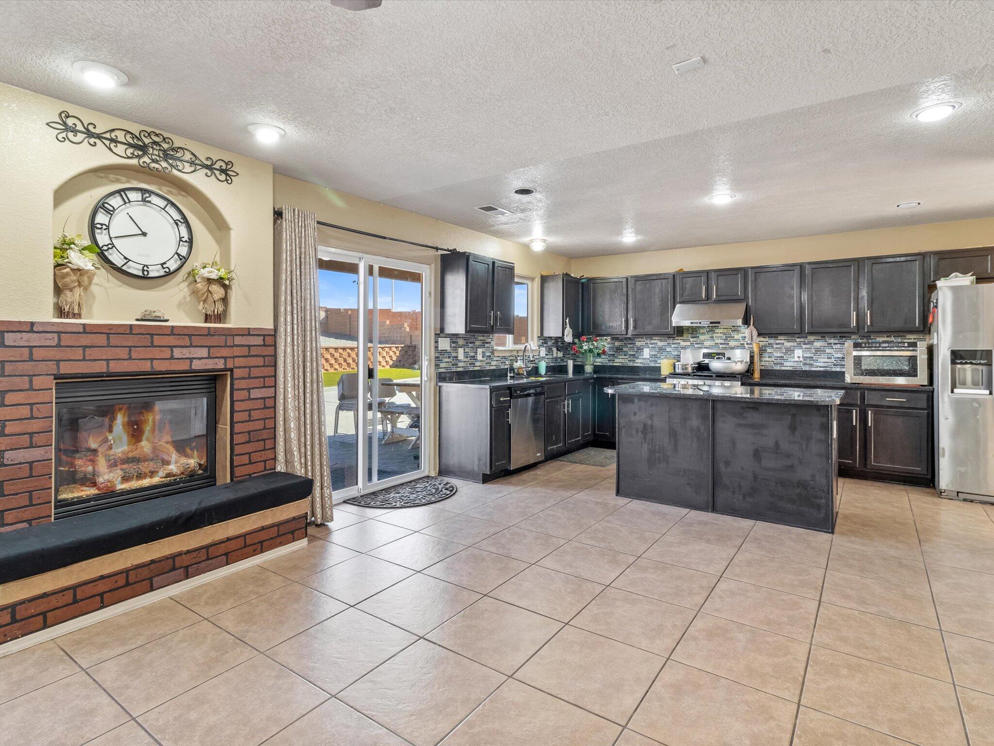 3908 OASIS SPRINGS Road NE