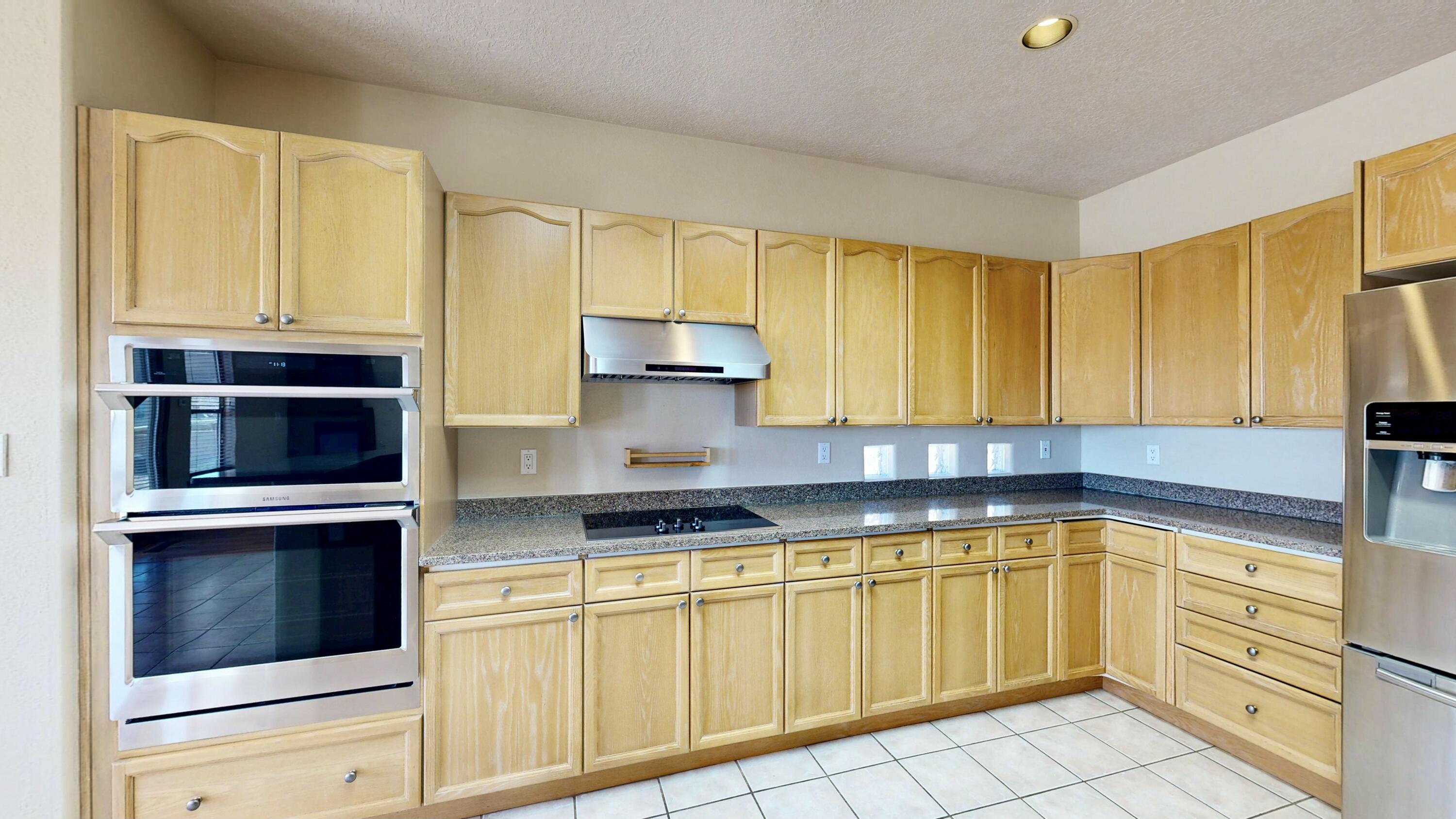 4404 RED TAIL COURT Court NW