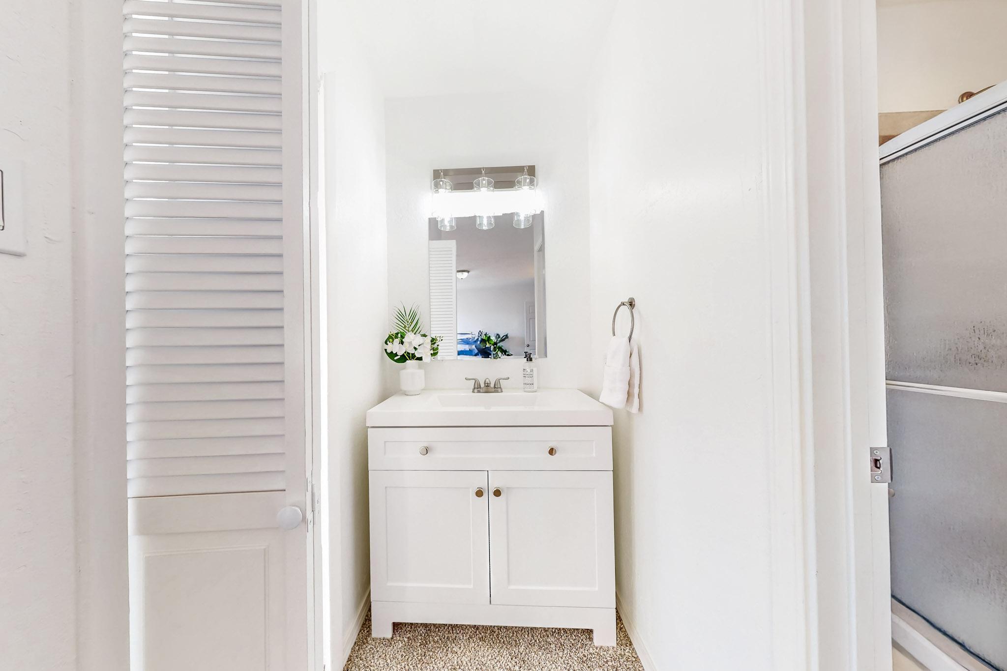 114 CALLE OLAS ALTOS NE