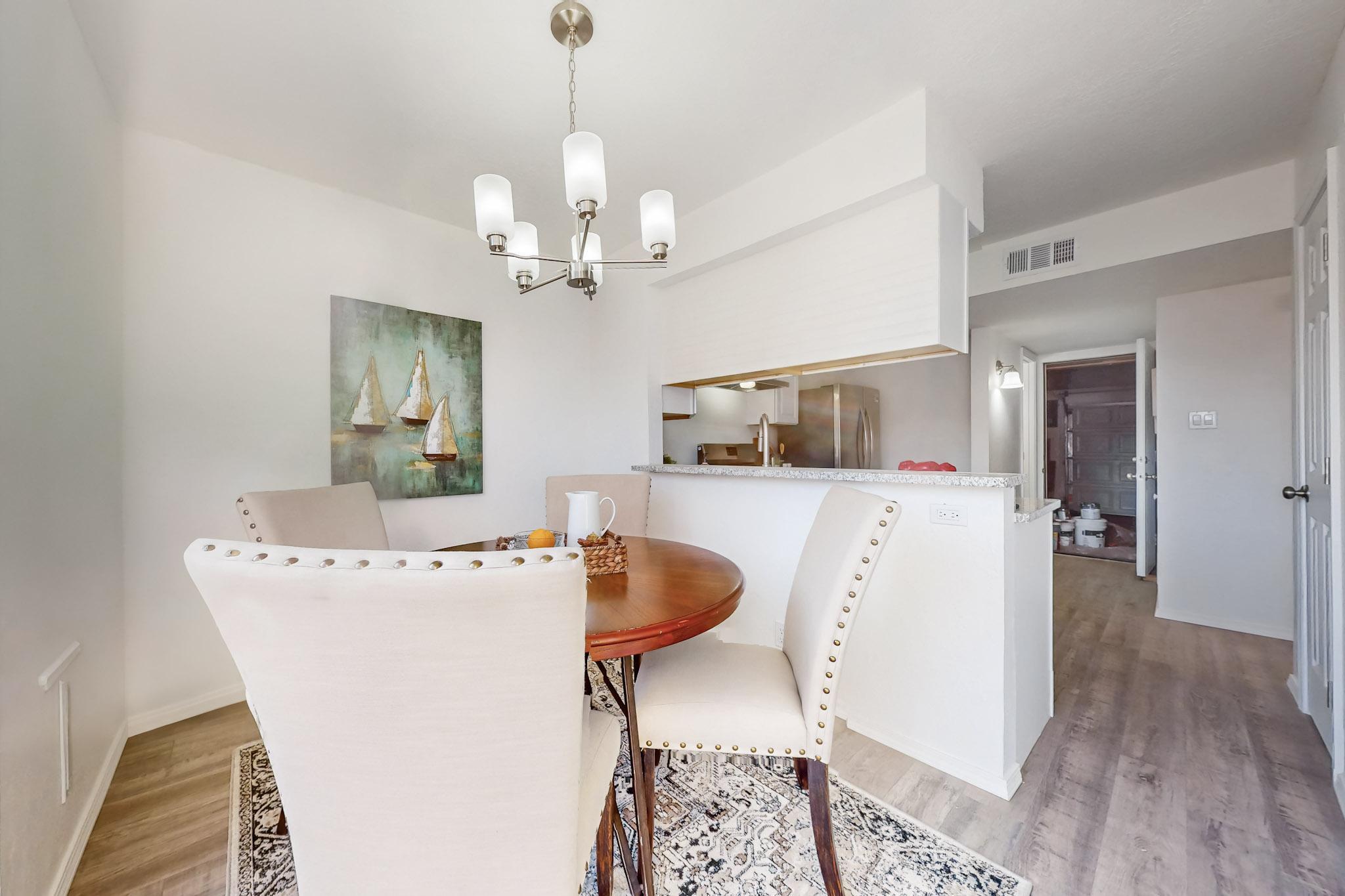 114 CALLE OLAS ALTOS NE