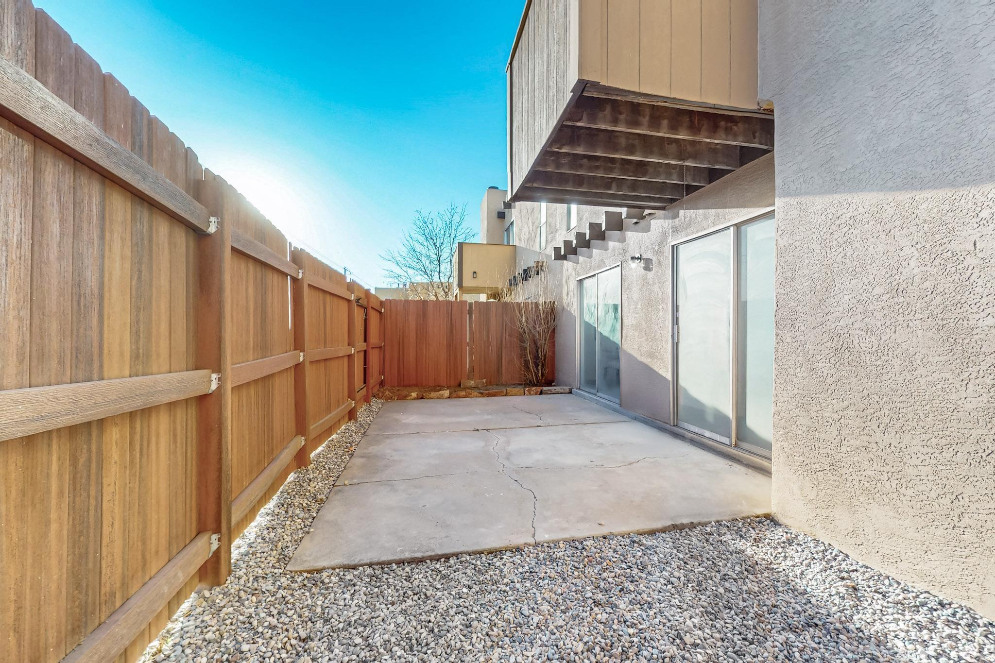 114 CALLE OLAS ALTOS NE