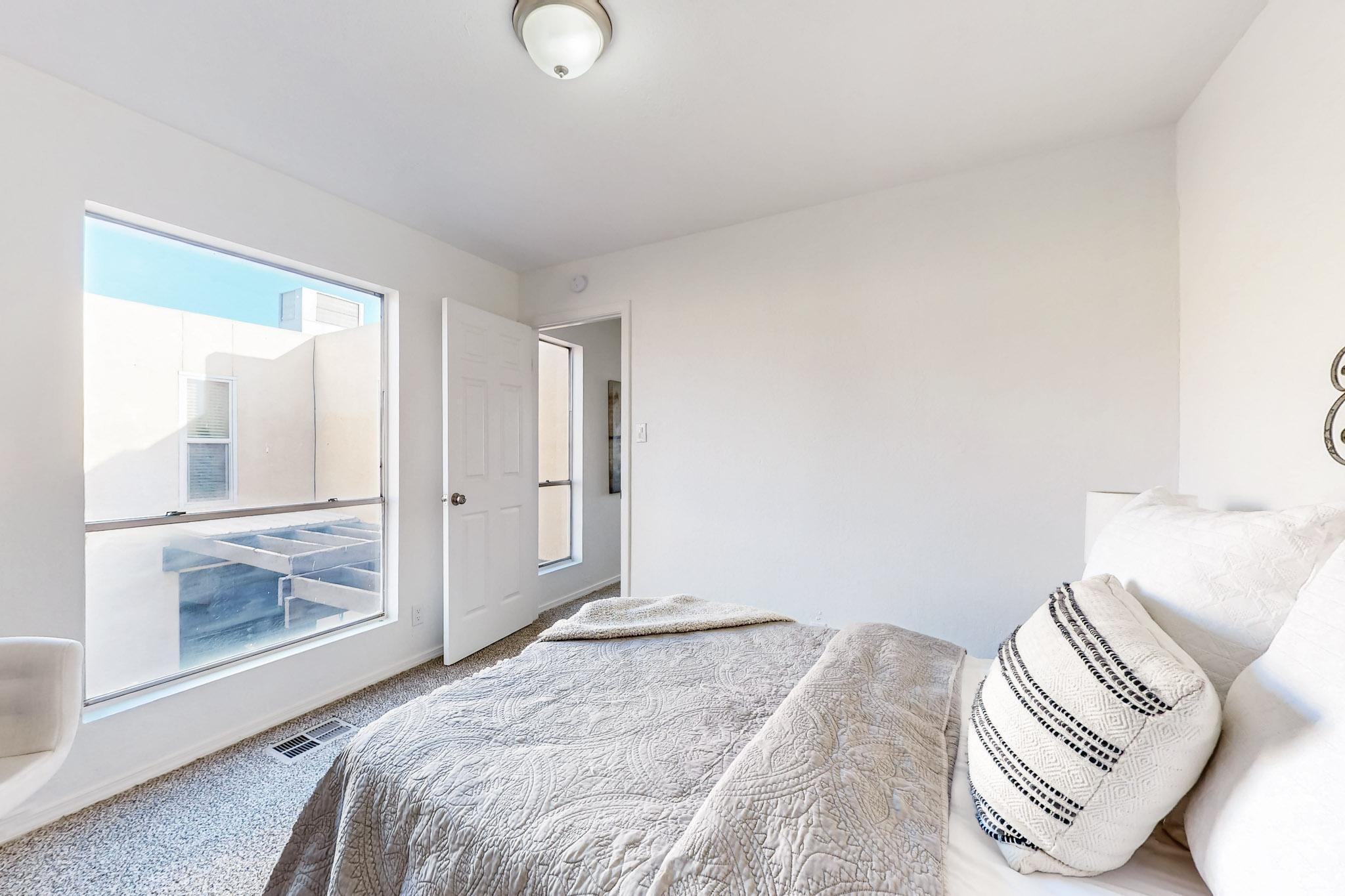 114 CALLE OLAS ALTOS NE