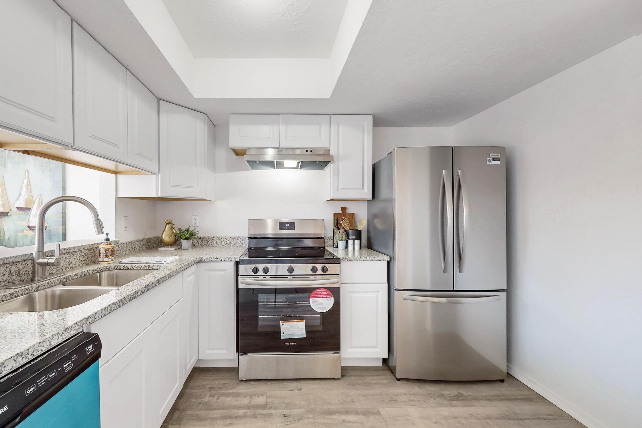 114 CALLE OLAS ALTOS NE