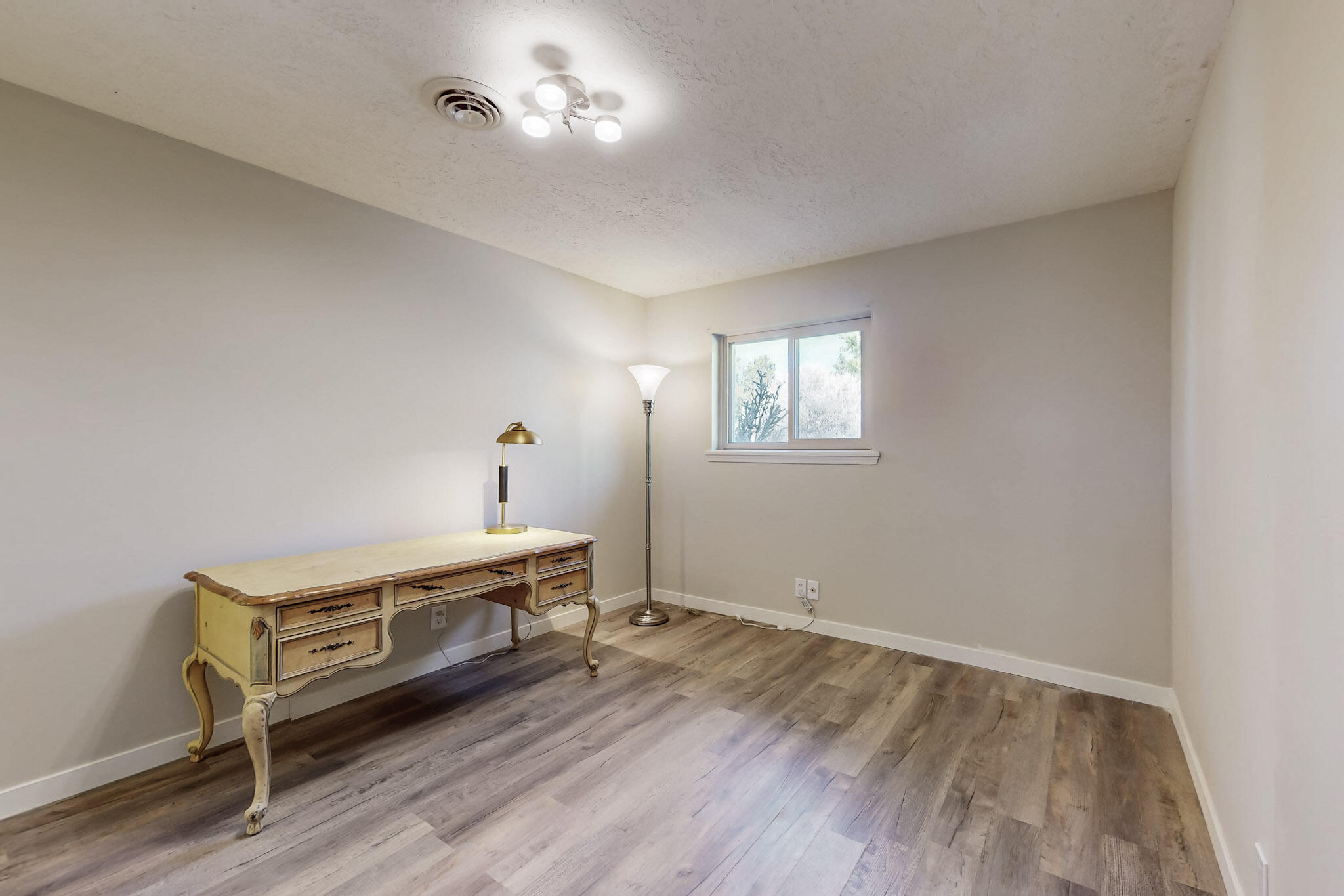 21 CEDAR HILL Road NE