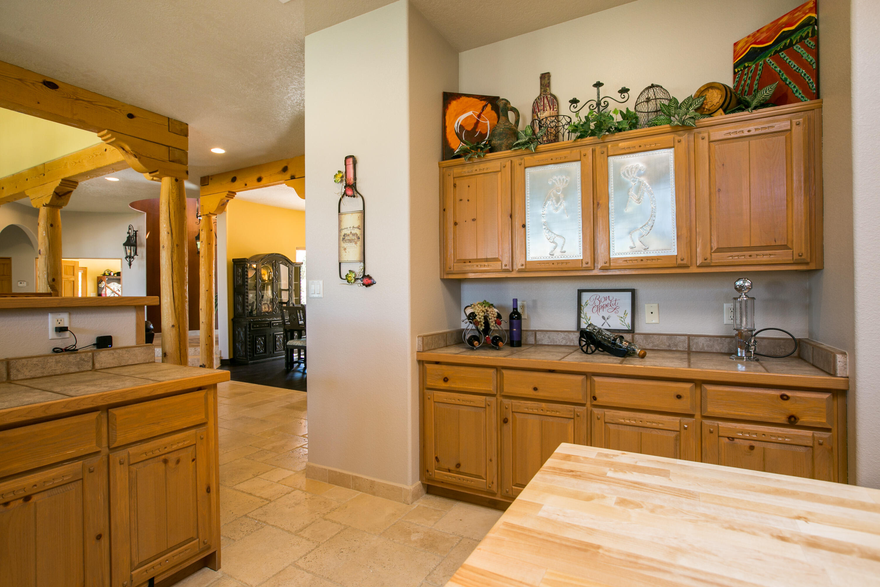 6908 ROBLE BLANCO Drive SW