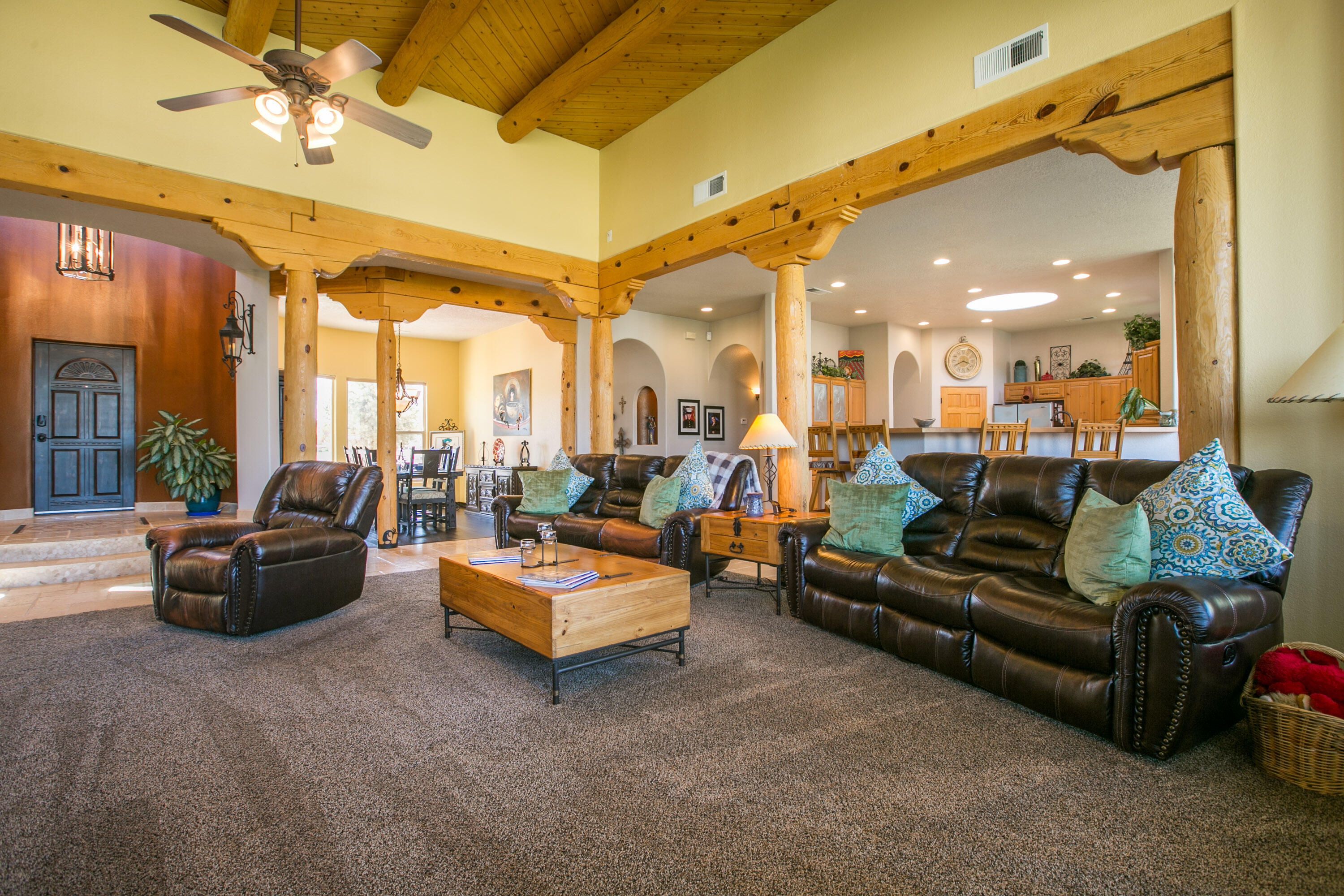 6908 ROBLE BLANCO Drive SW