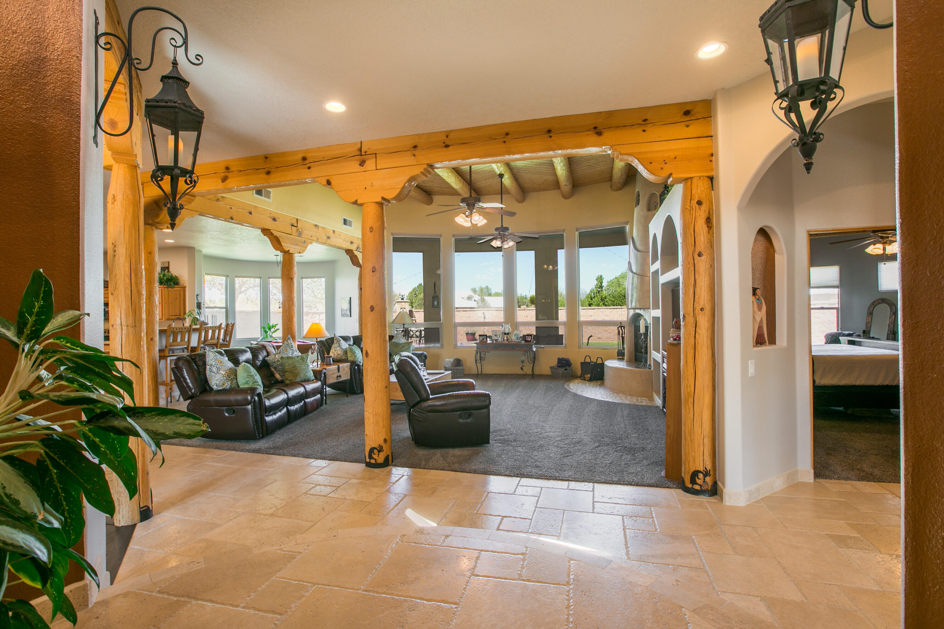 6908 ROBLE BLANCO Drive SW