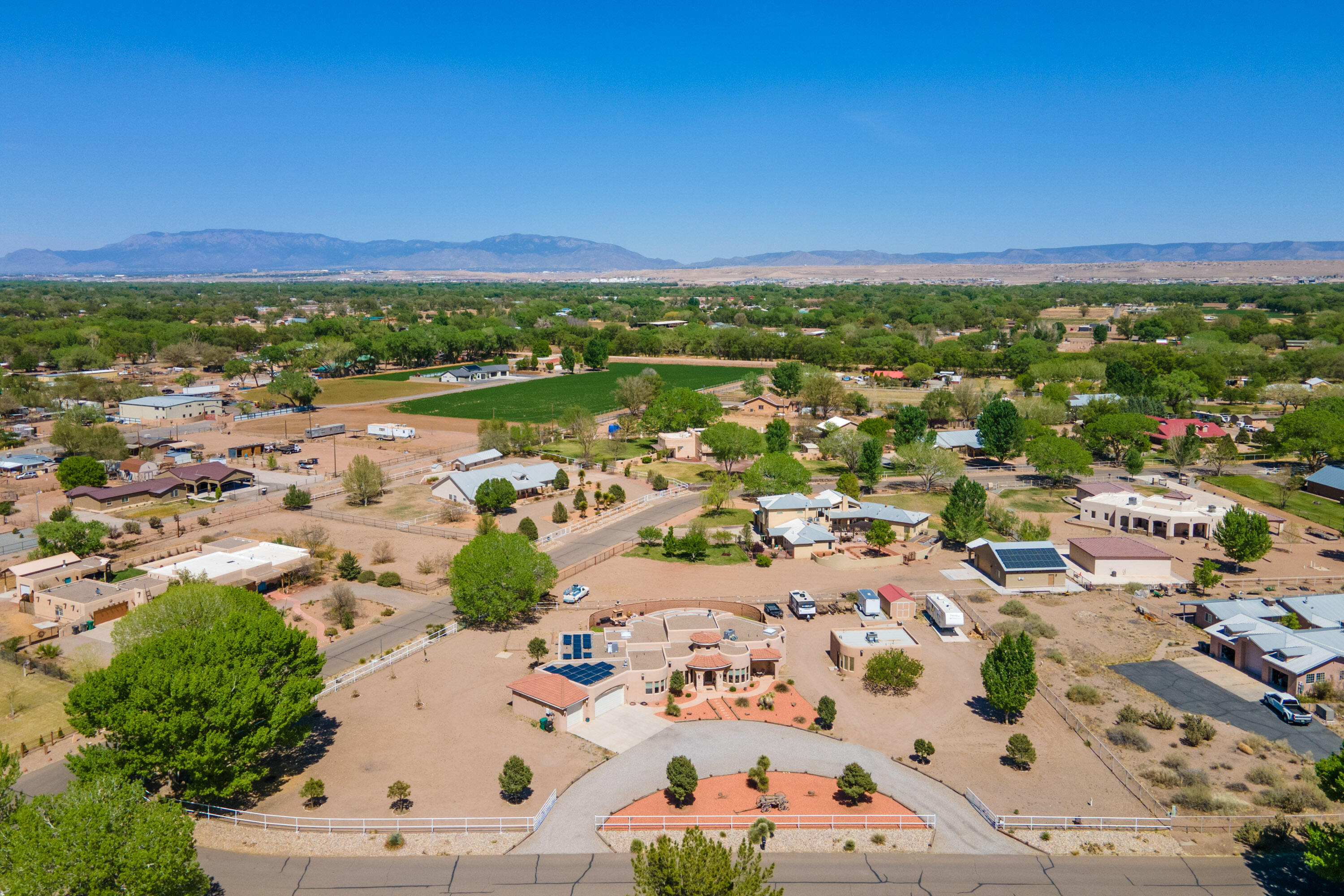 6908 ROBLE BLANCO Drive SW