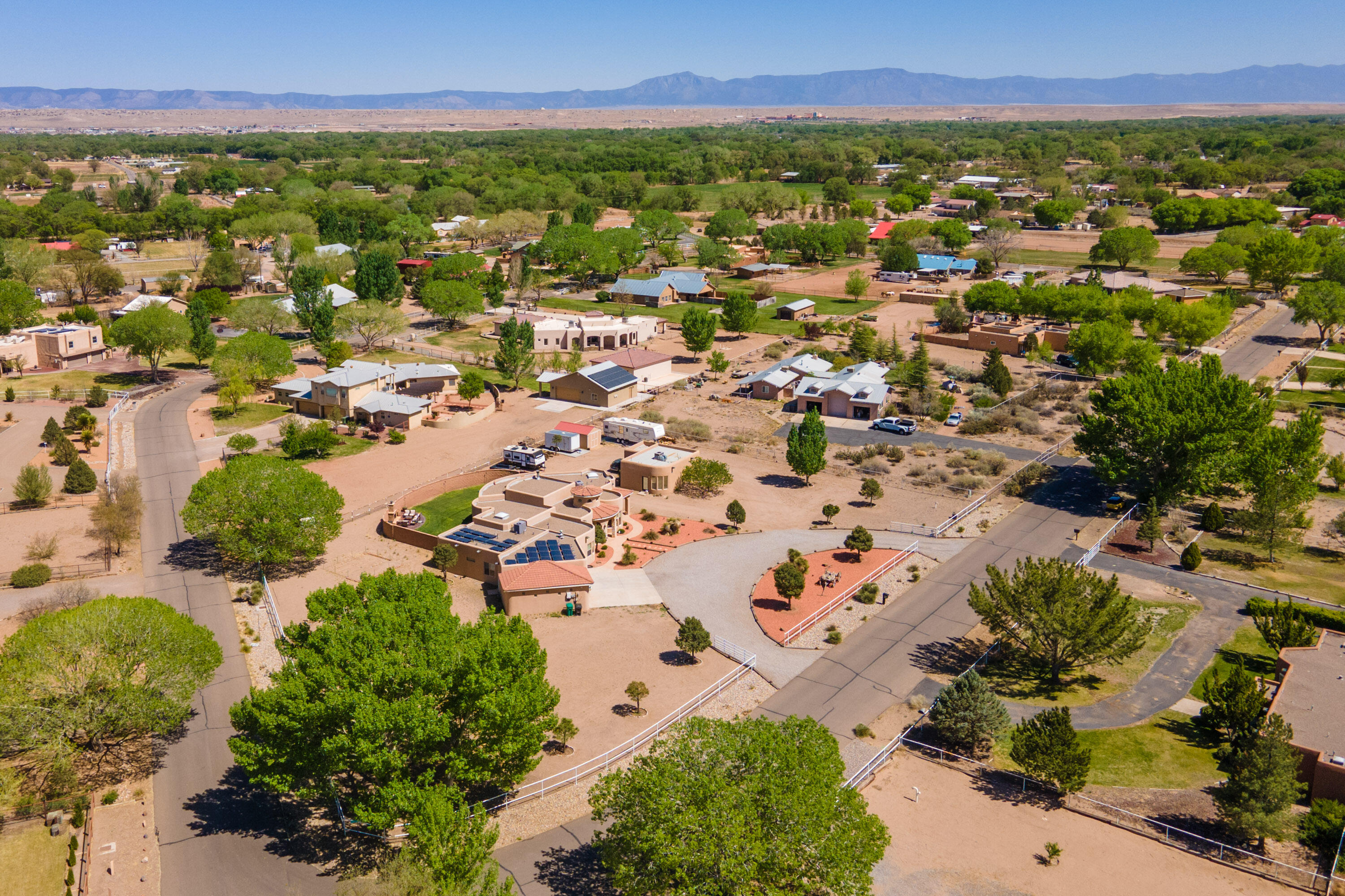 6908 ROBLE BLANCO Drive SW