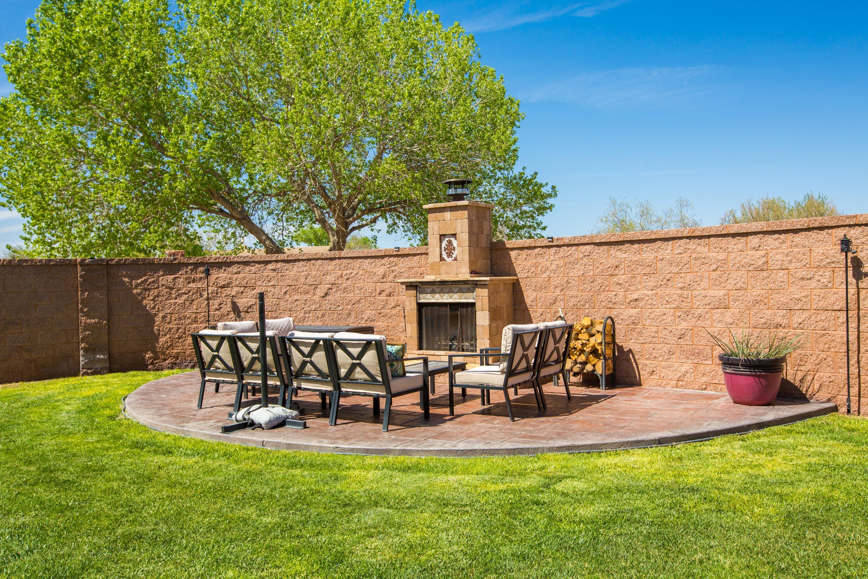 6908 ROBLE BLANCO Drive SW