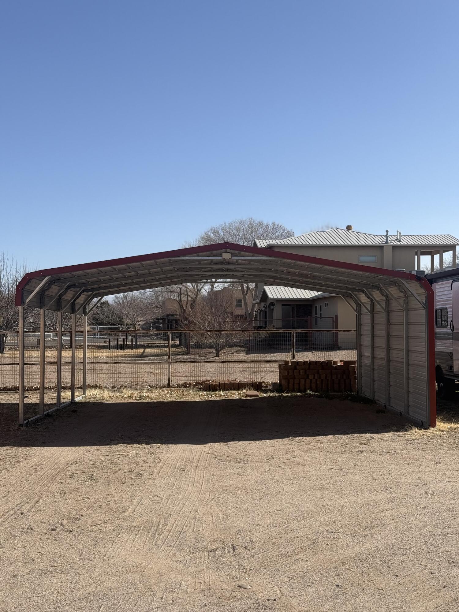 6908 ROBLE BLANCO Drive SW