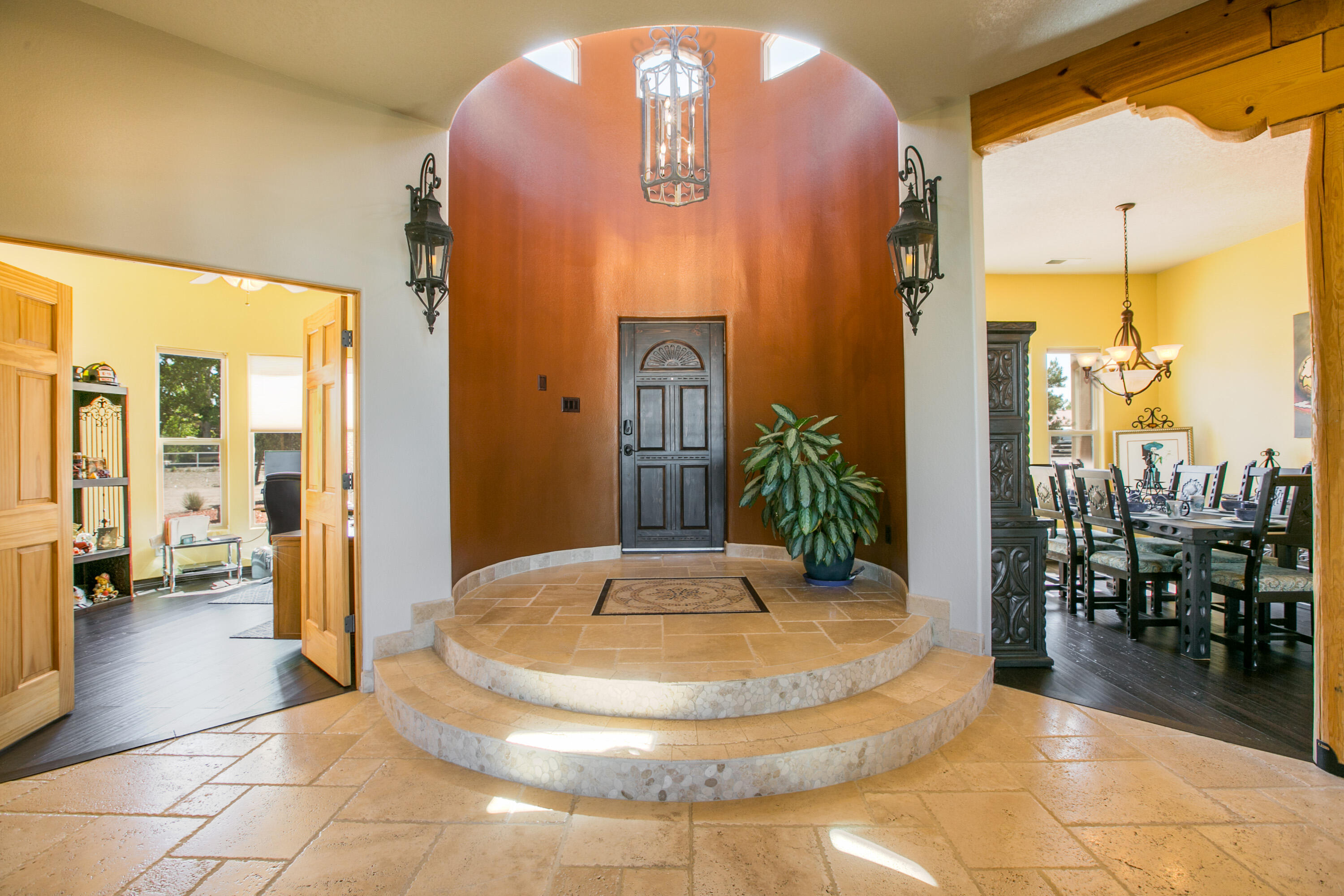 6908 ROBLE BLANCO Drive SW