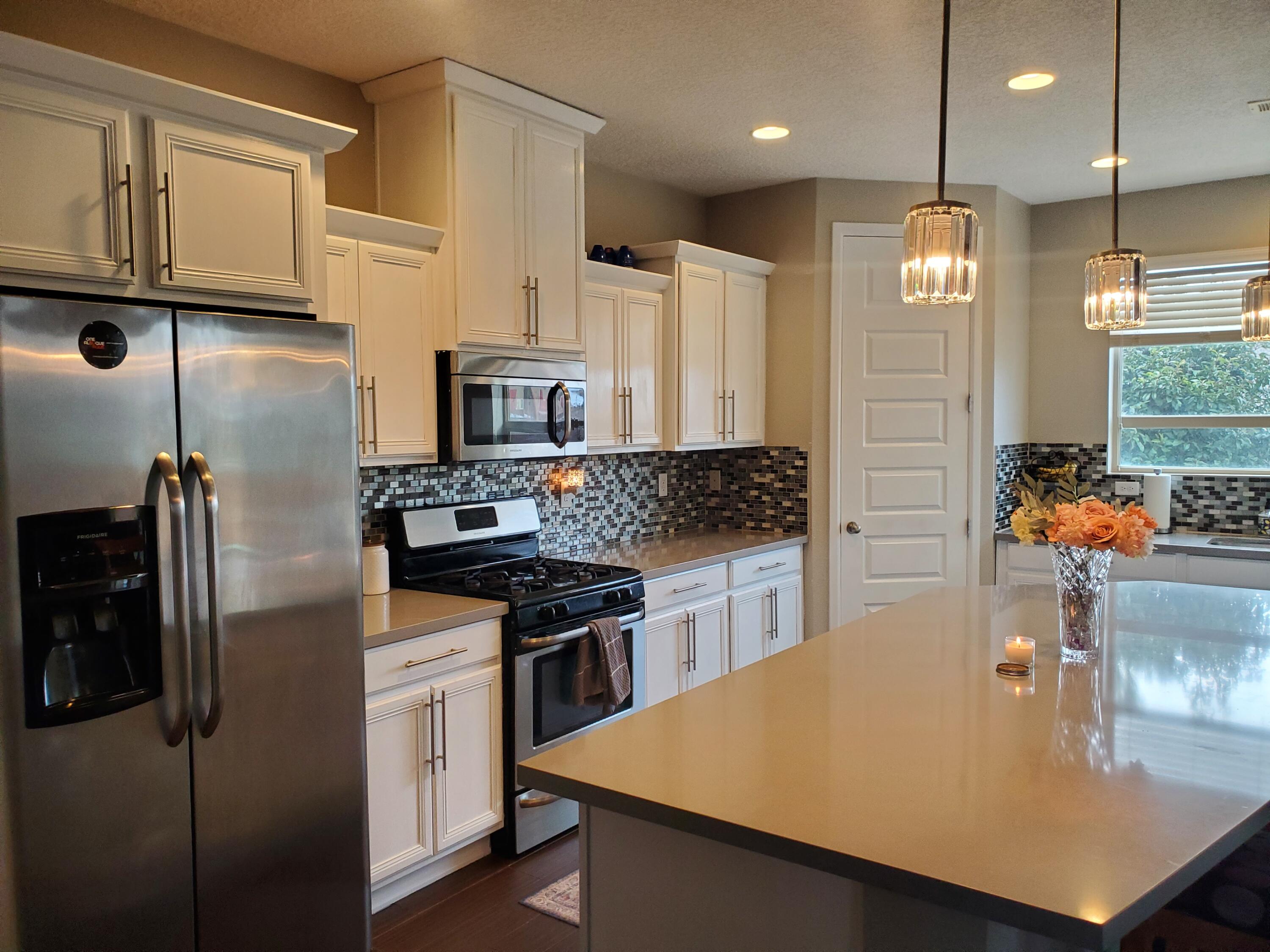 12004 ZANJERO Road SE