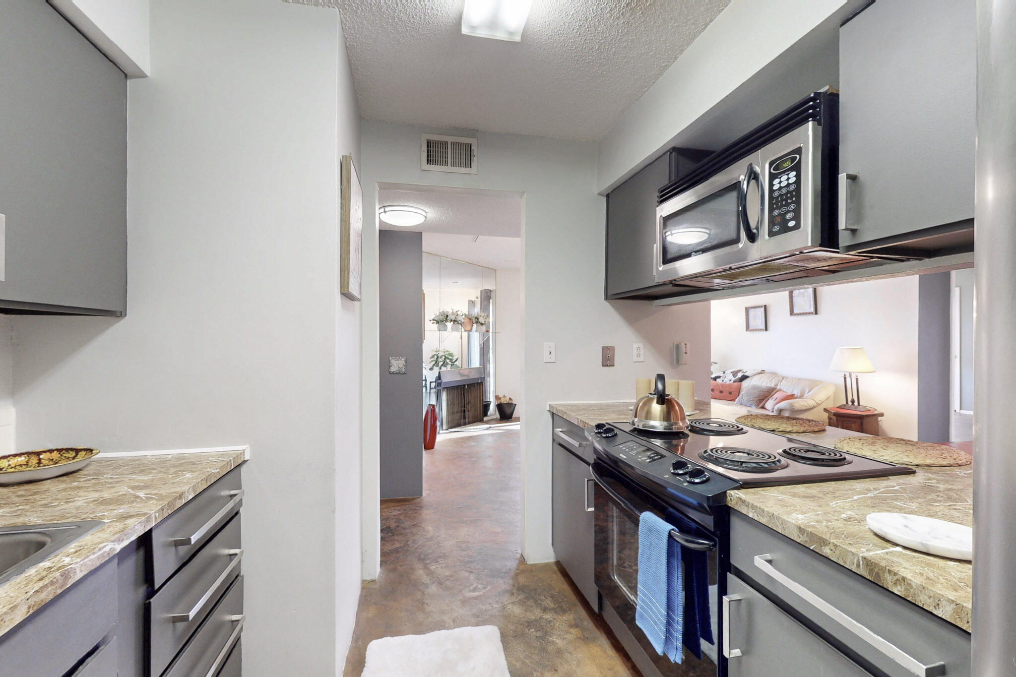 3847 MONTGOMERY Boulevard NE 935