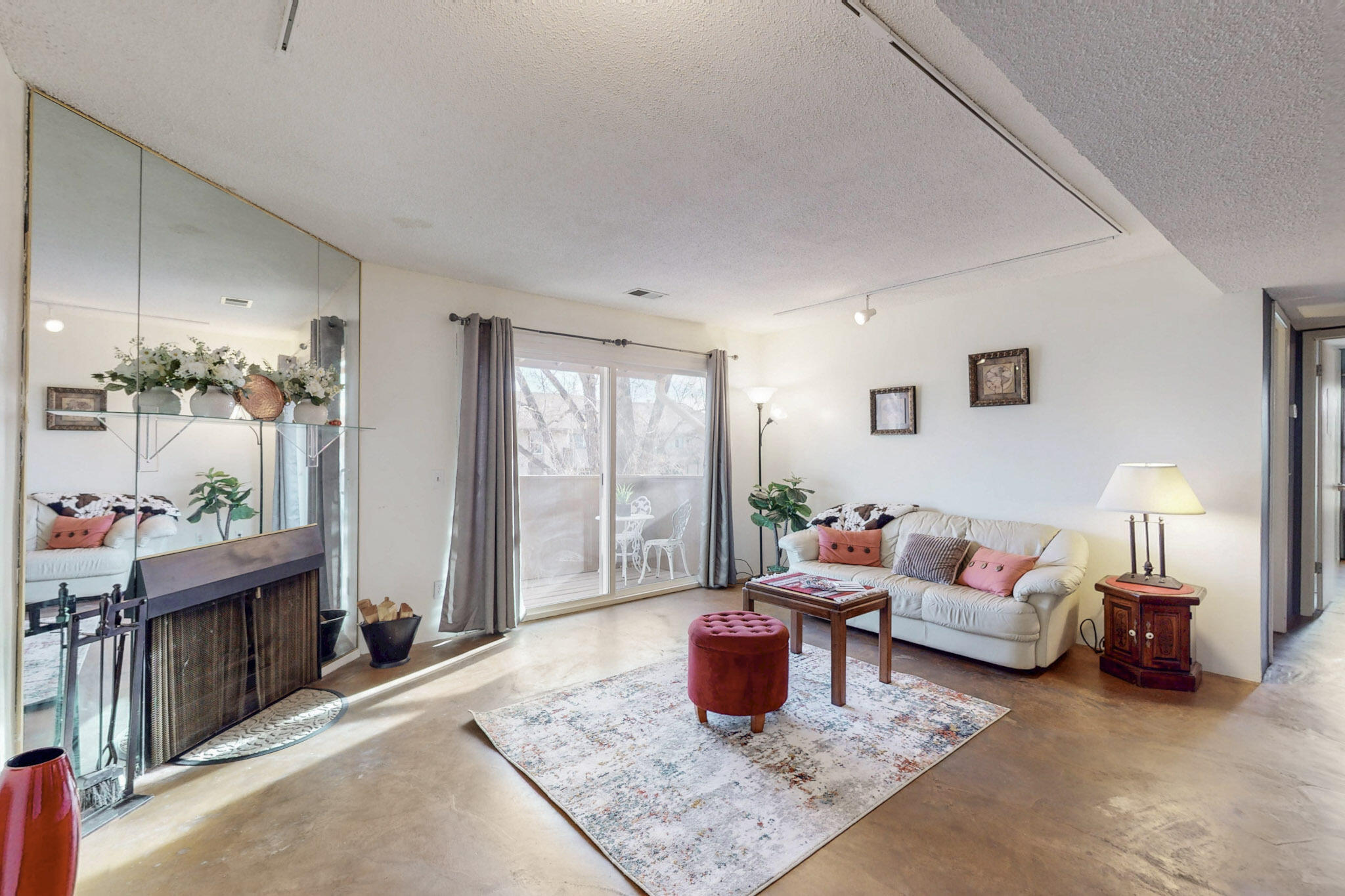 3847 MONTGOMERY Boulevard NE 935