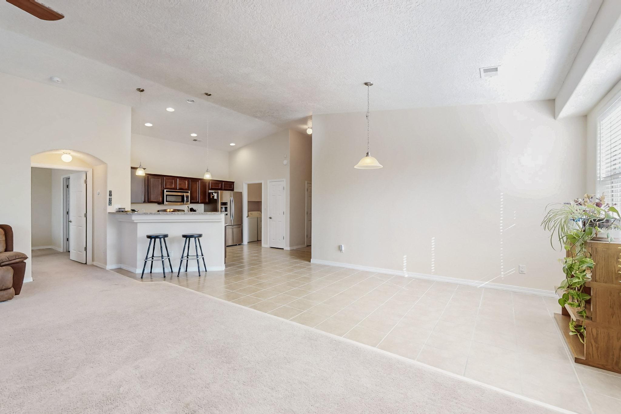 1800 CAMINO RUSTICA SW