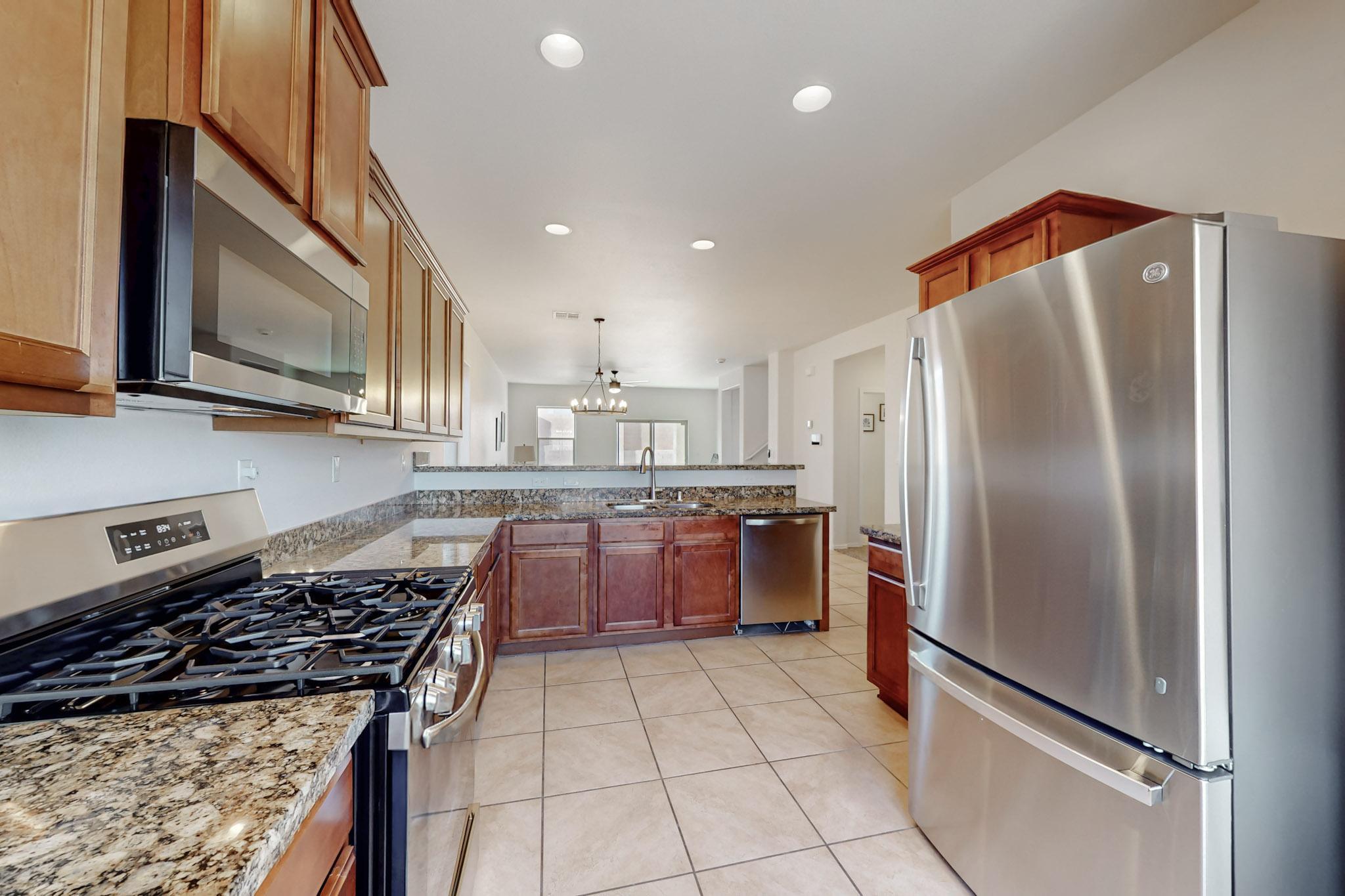 6431 MOUNTAIN HAWK Way NE