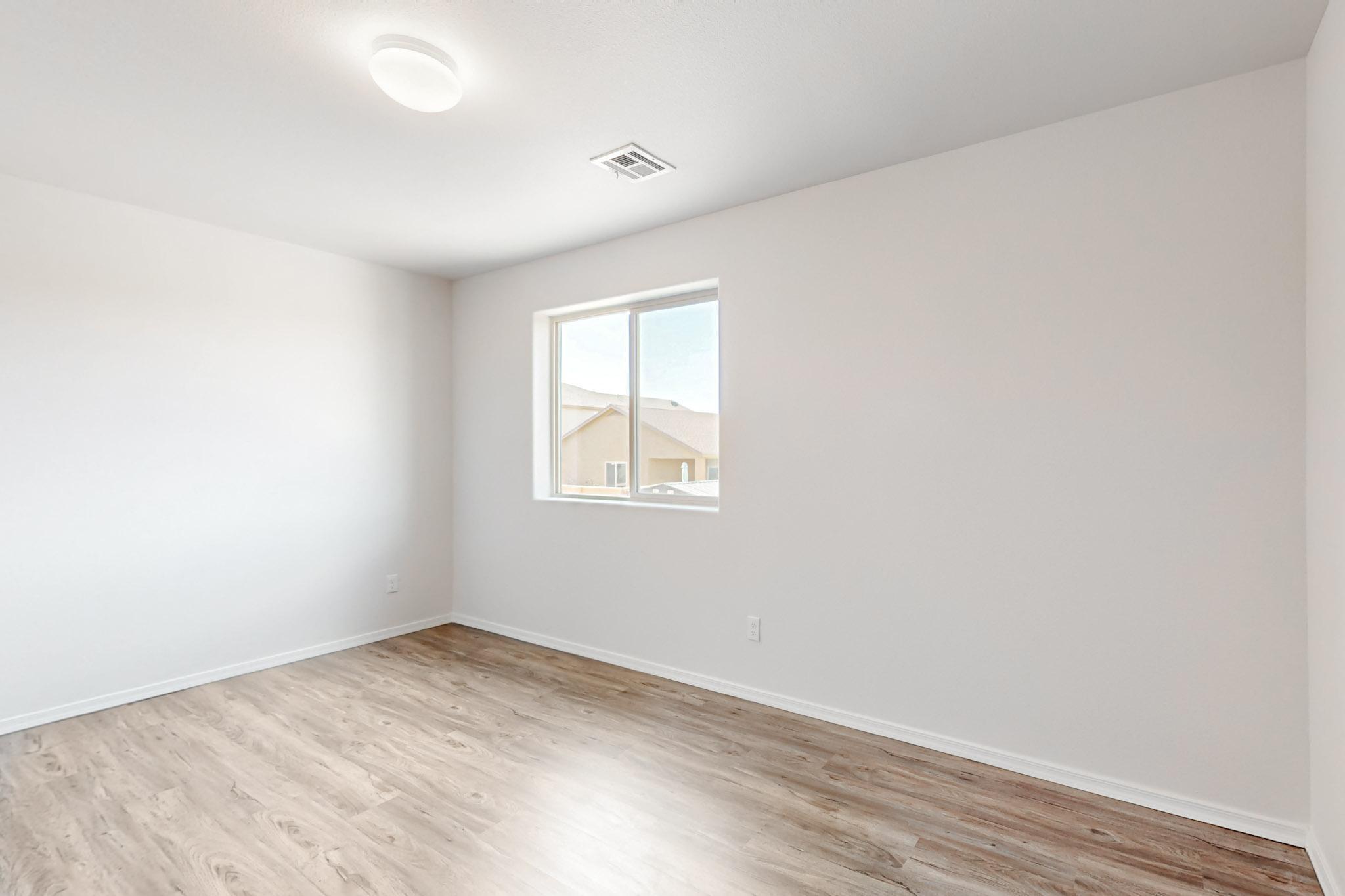 6431 MOUNTAIN HAWK Way NE