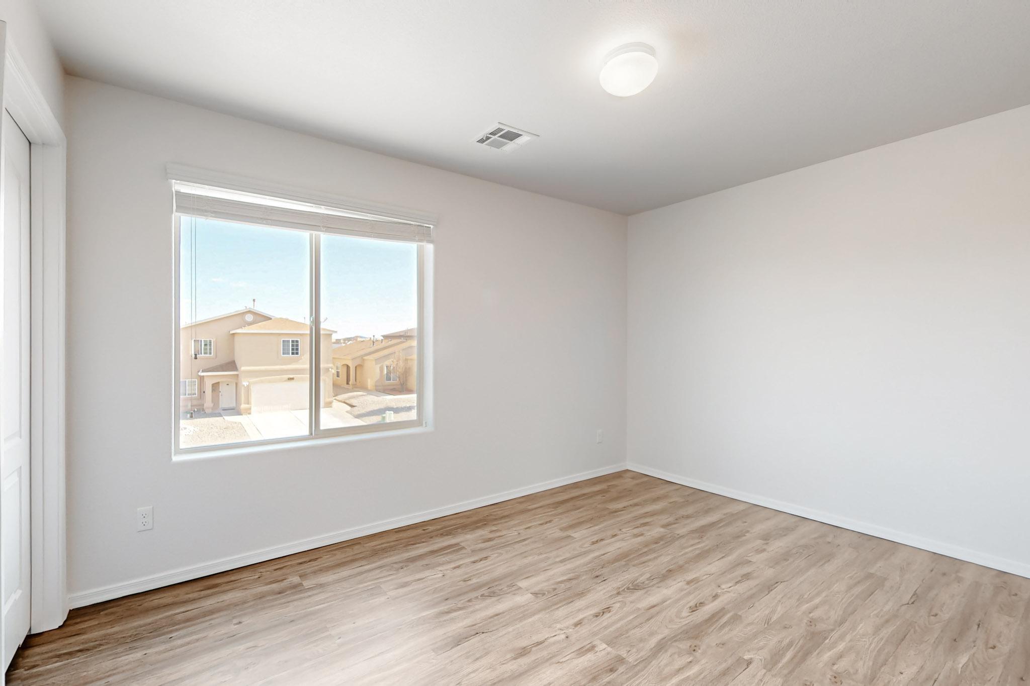 6431 MOUNTAIN HAWK Way NE