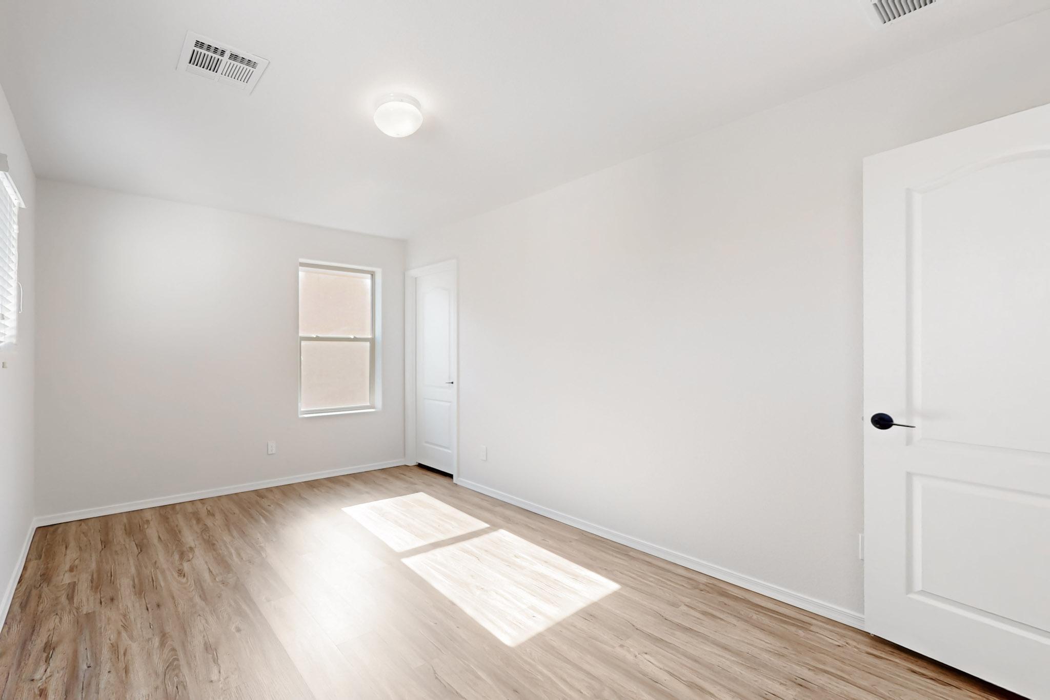 6431 MOUNTAIN HAWK Way NE