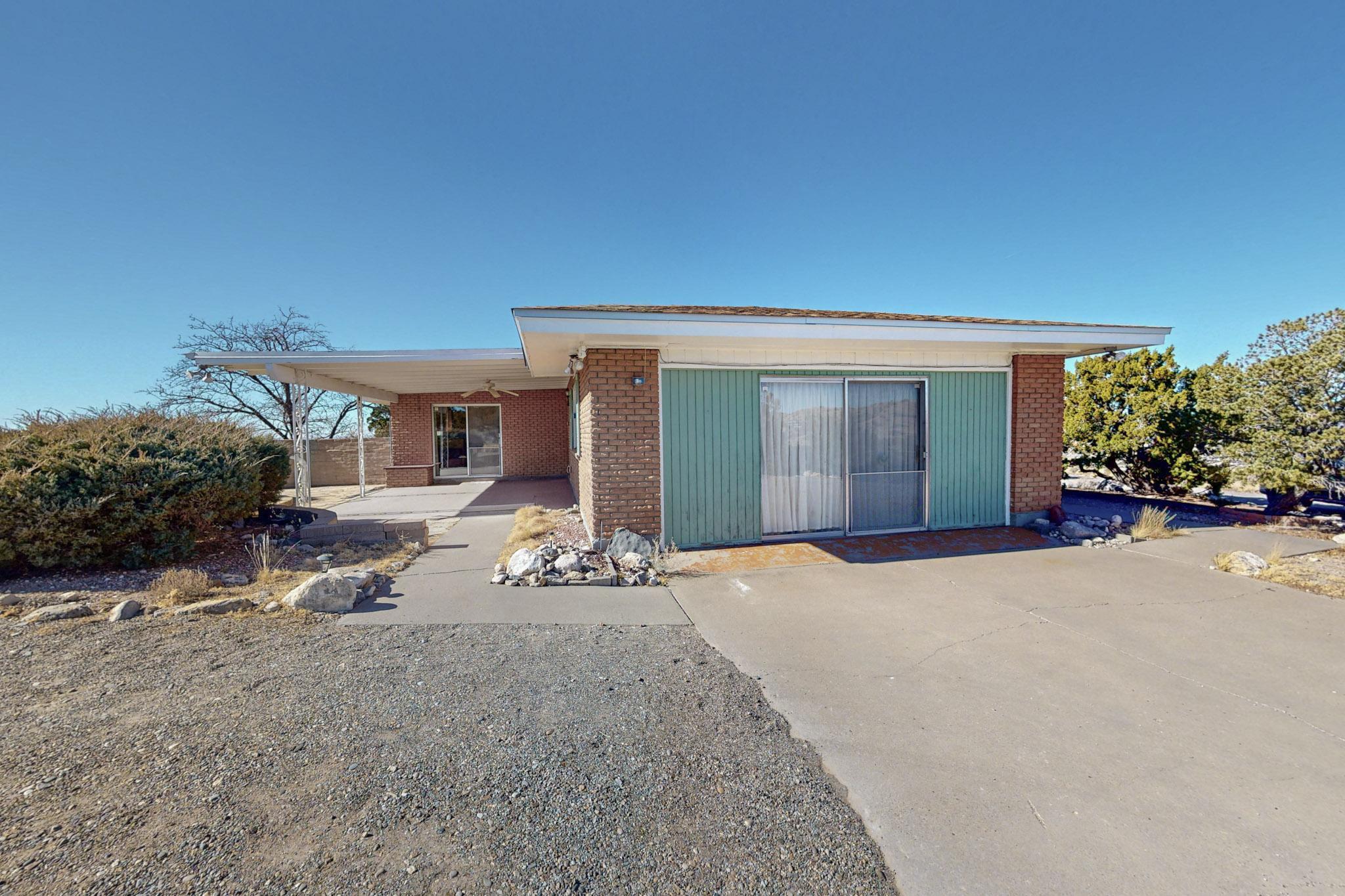 76 Sandia Lane