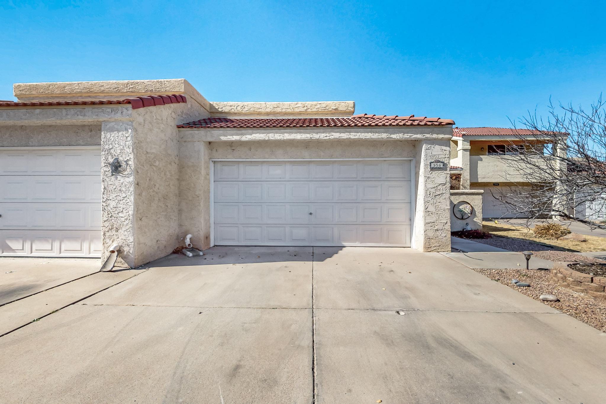 556 EASTLAKE Drive SE