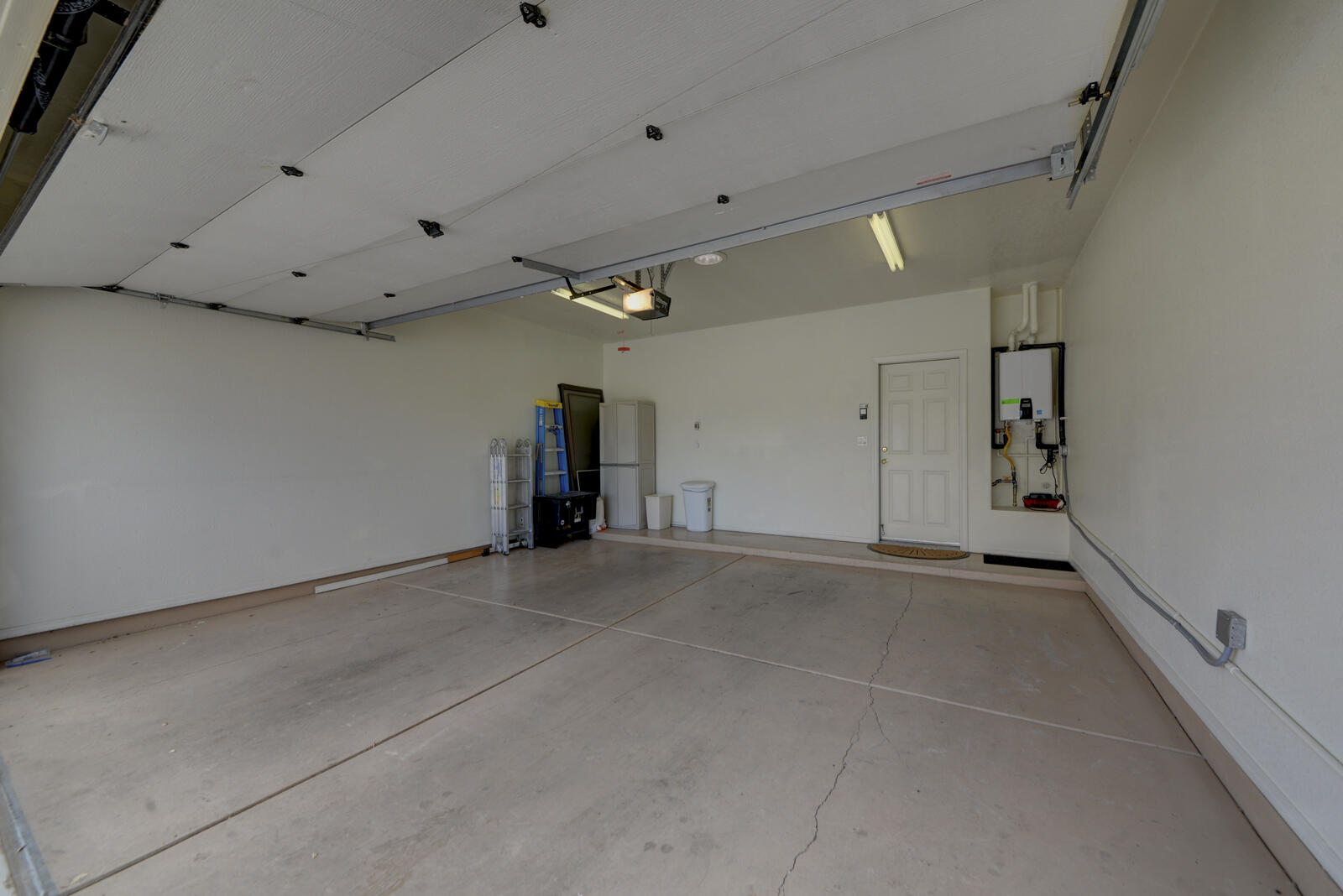 3508 SETARIA Road NW