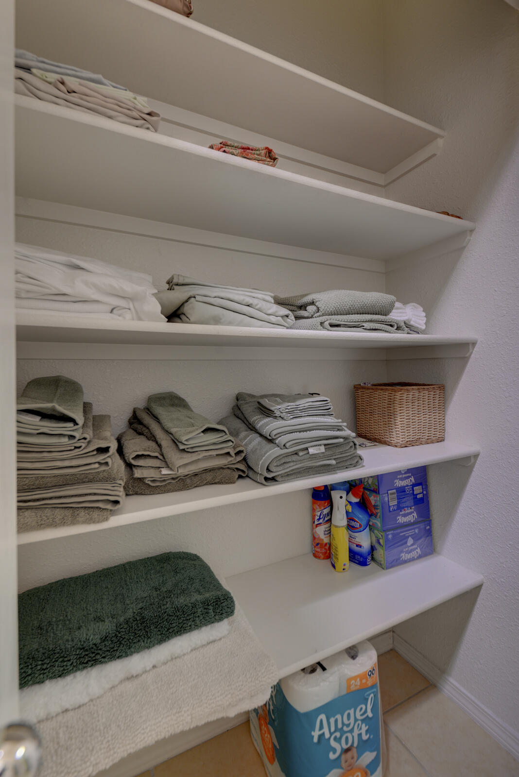 3508 SETARIA Road NW