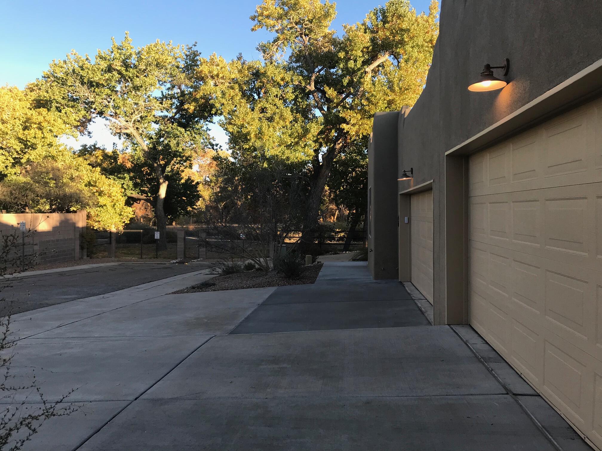 3508 SETARIA Road NW