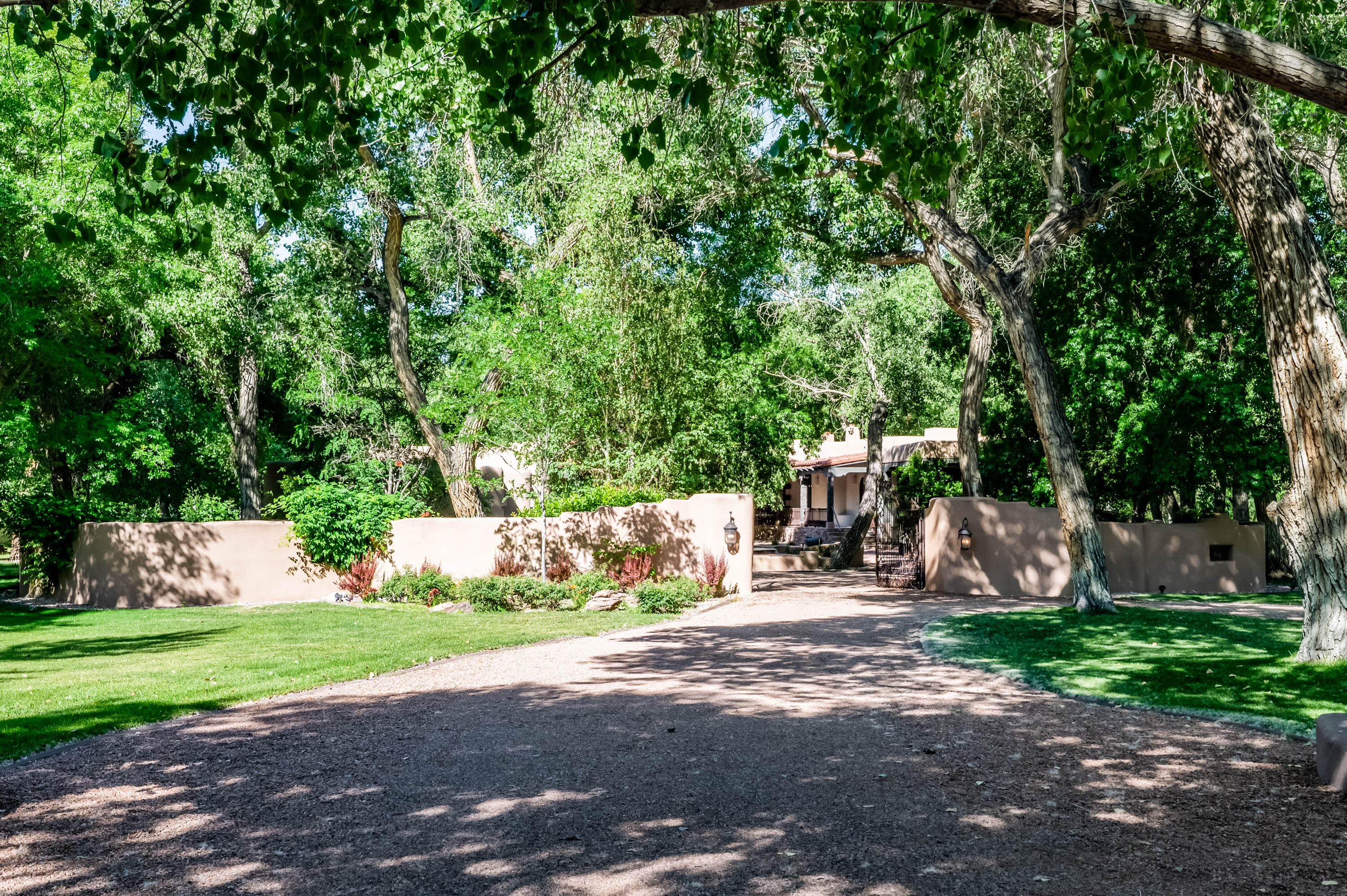 903 CAMINO VISTA RIO