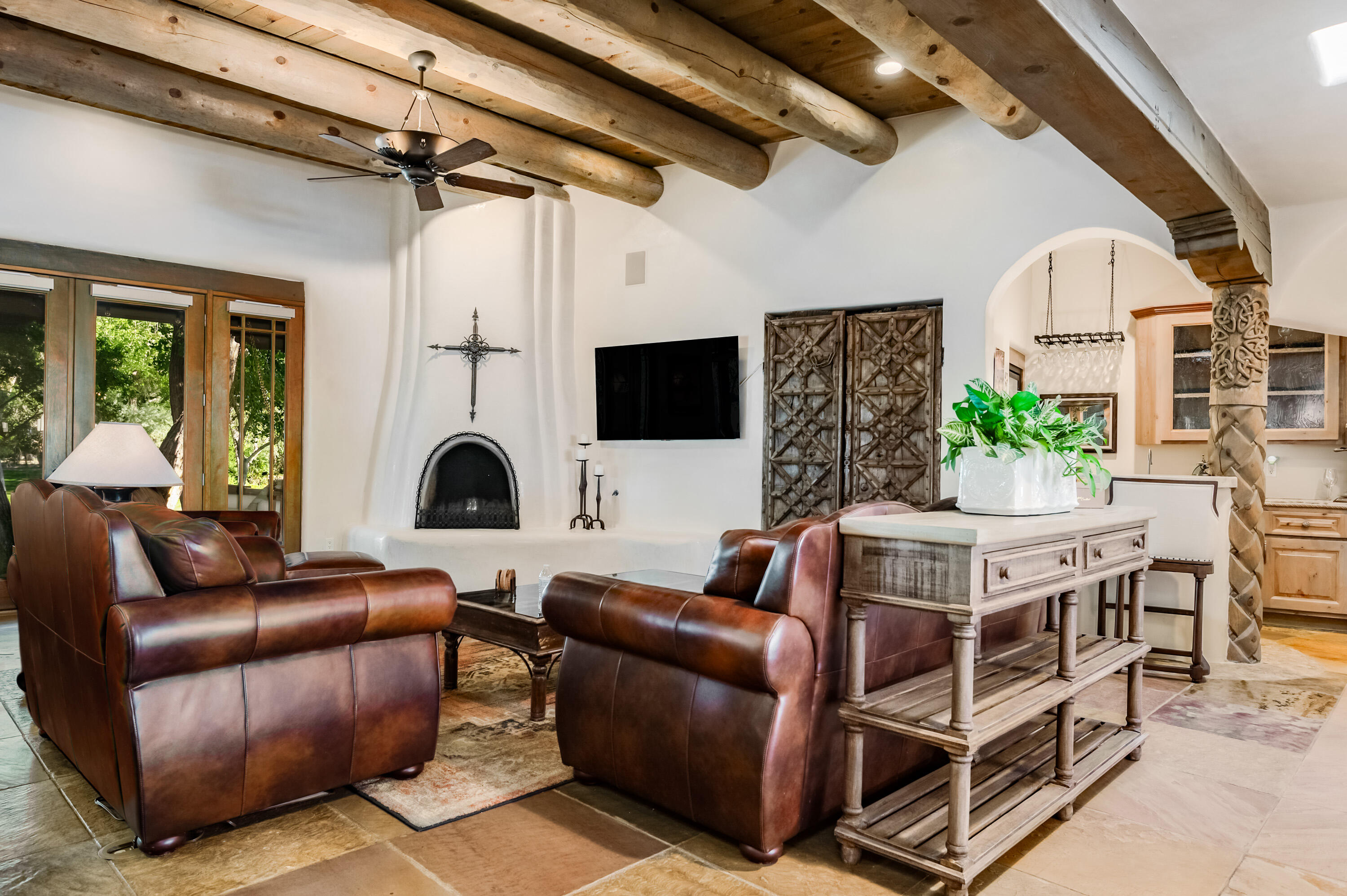 903 CAMINO VISTA RIO