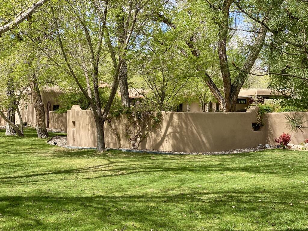 903 CAMINO VISTA RIO