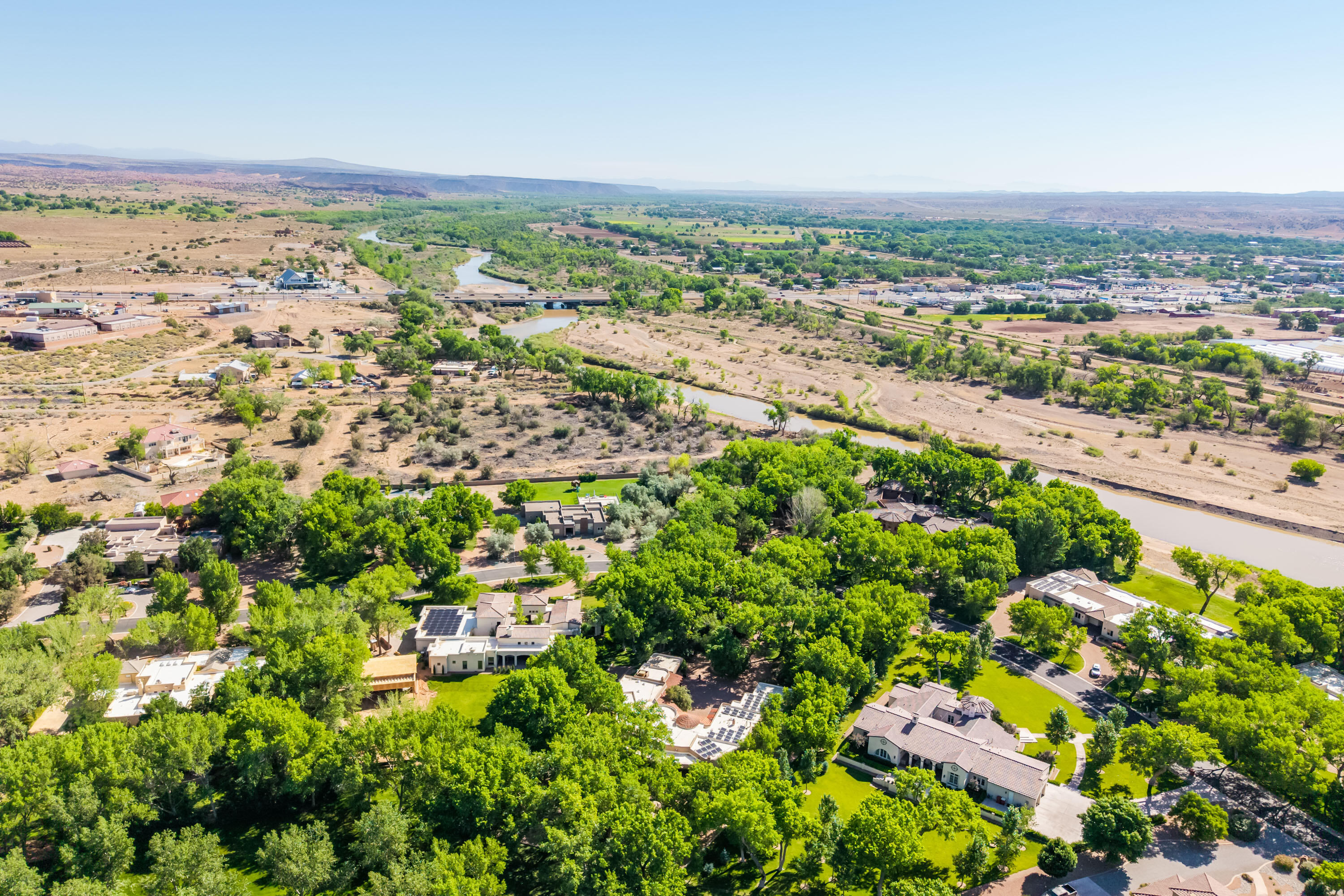 903 CAMINO VISTA RIO
