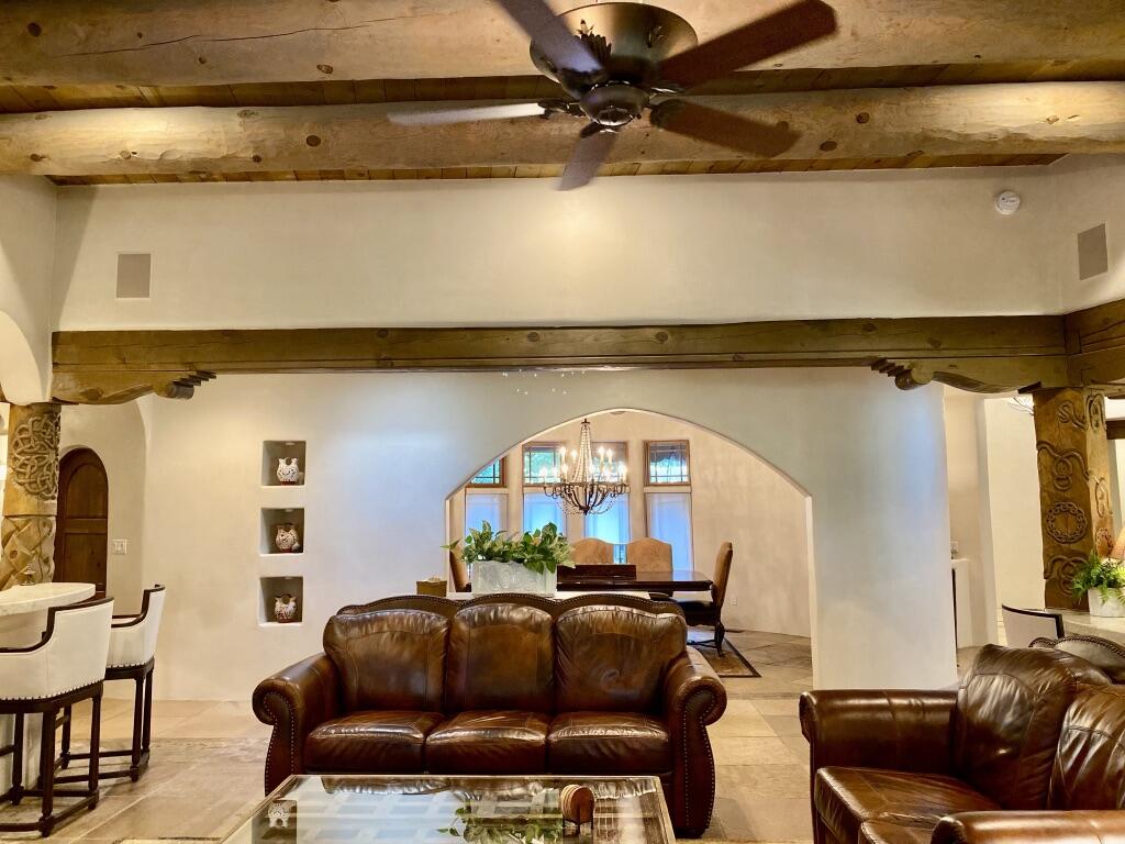 903 CAMINO VISTA RIO