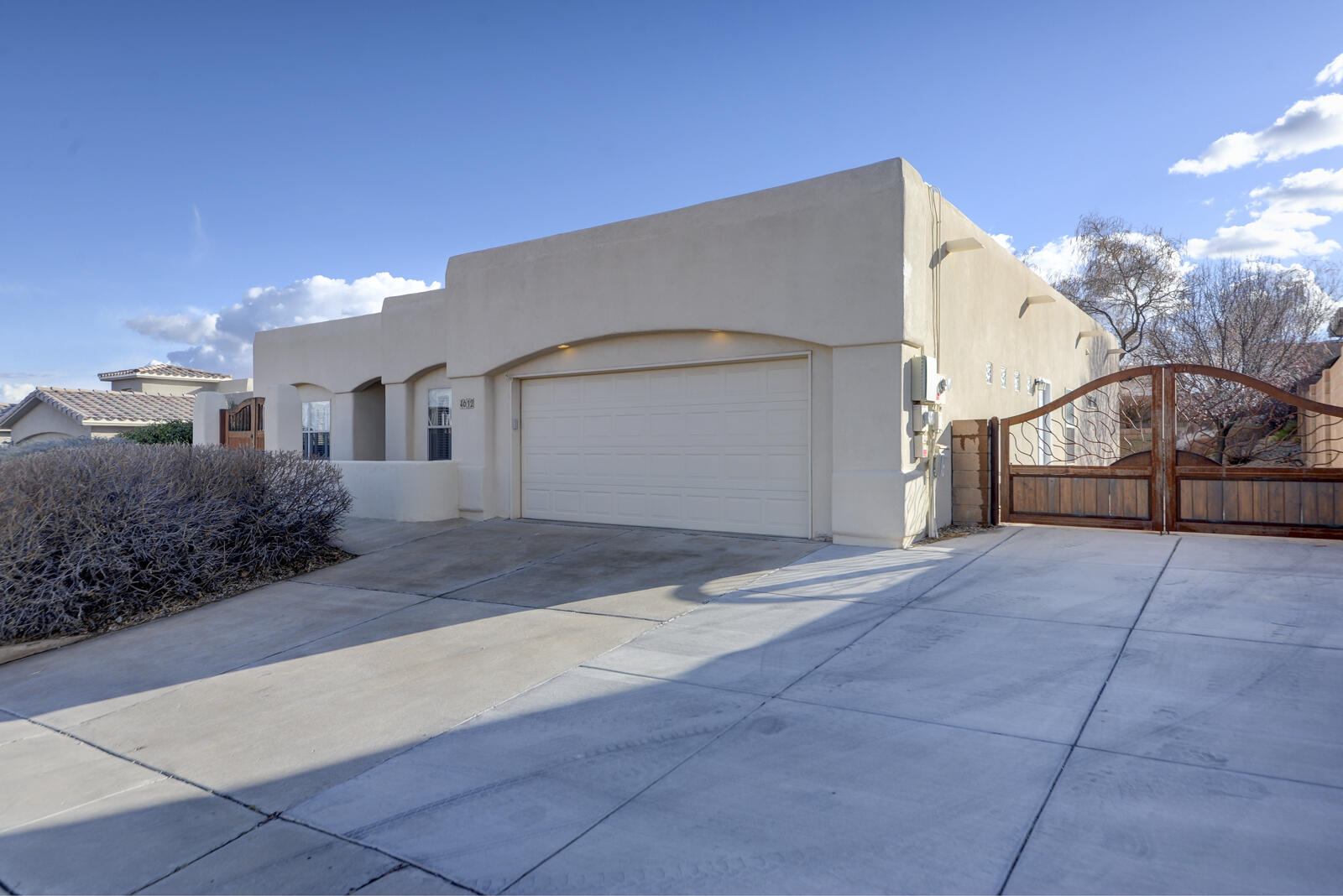 4612 CONGRESS Avenue NW