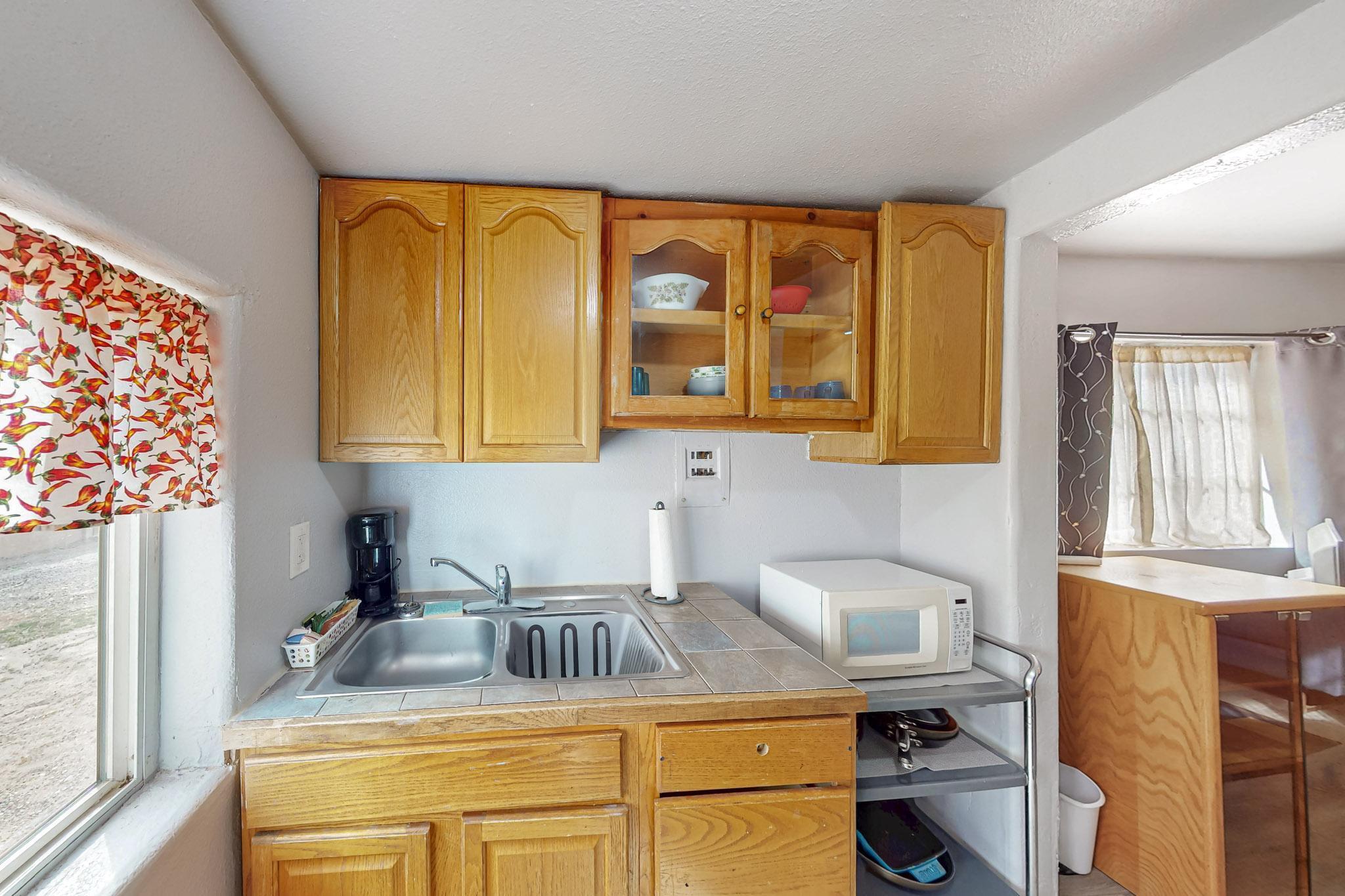1533 HOOPER Road SW
