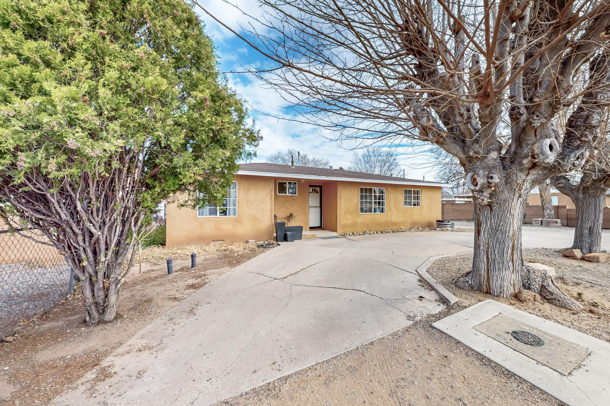 1533 HOOPER Road SW