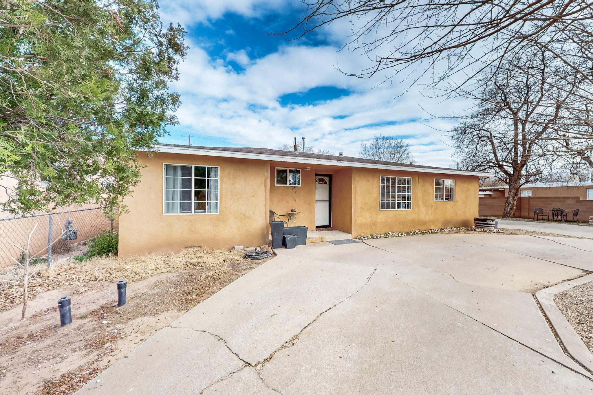 1533 HOOPER Road SW