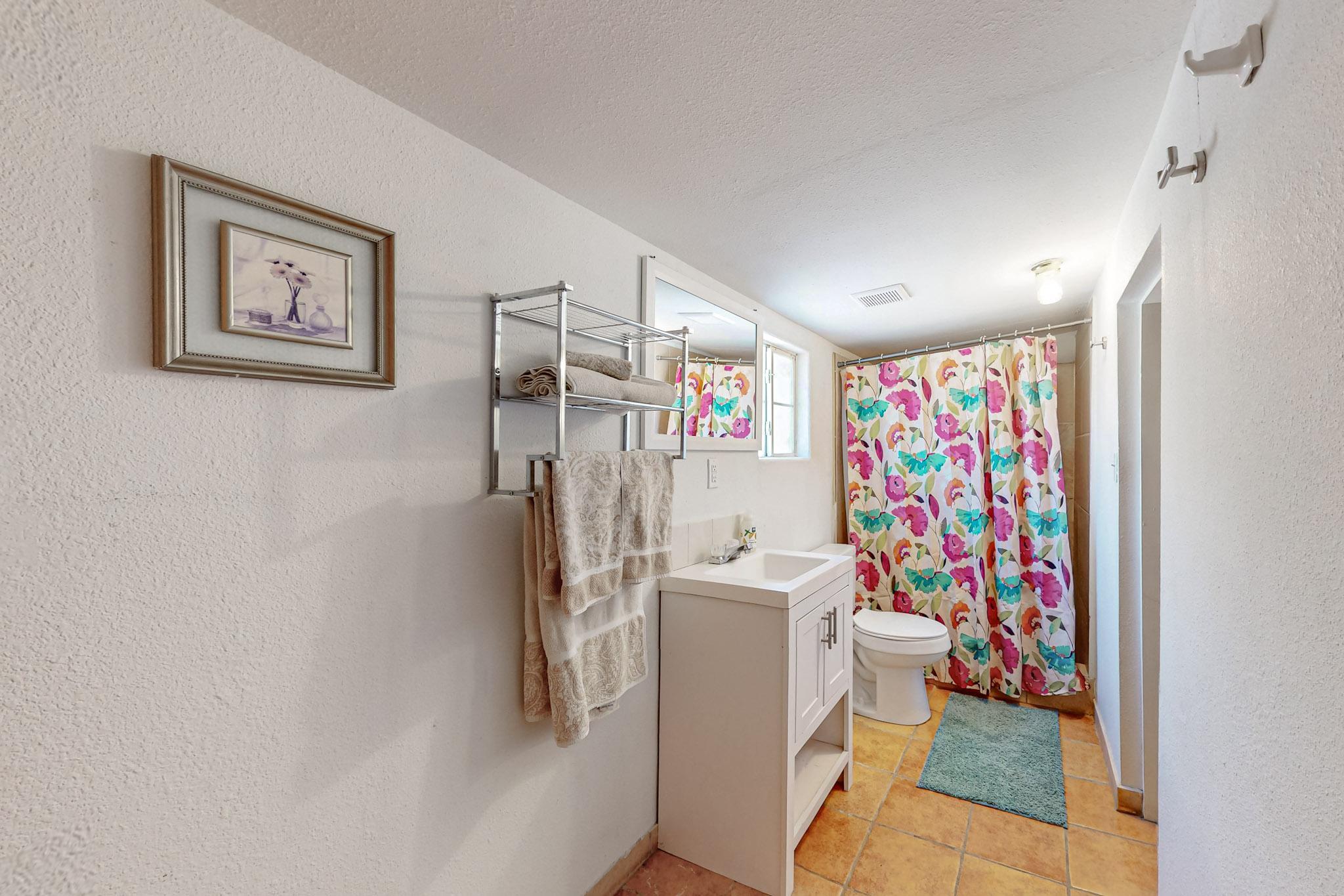 1533 HOOPER Road SW