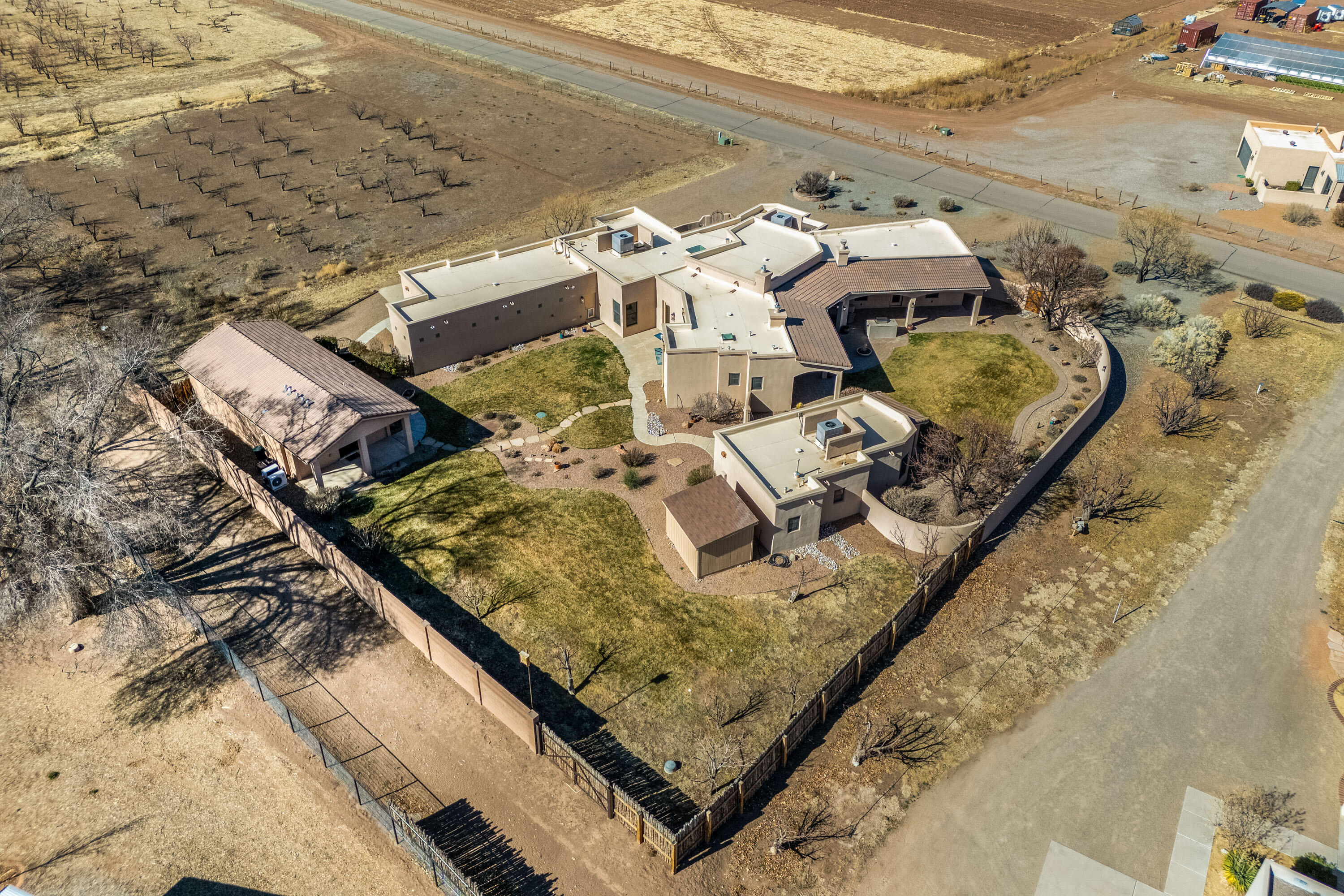9 E ALARY Lane