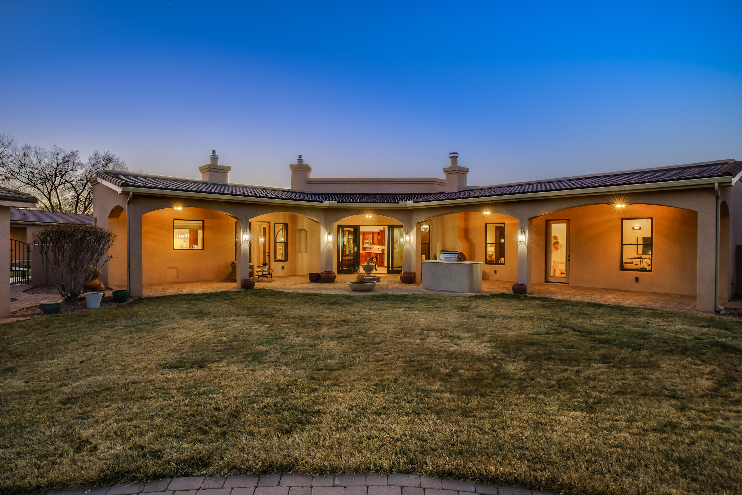 9 E ALARY Lane