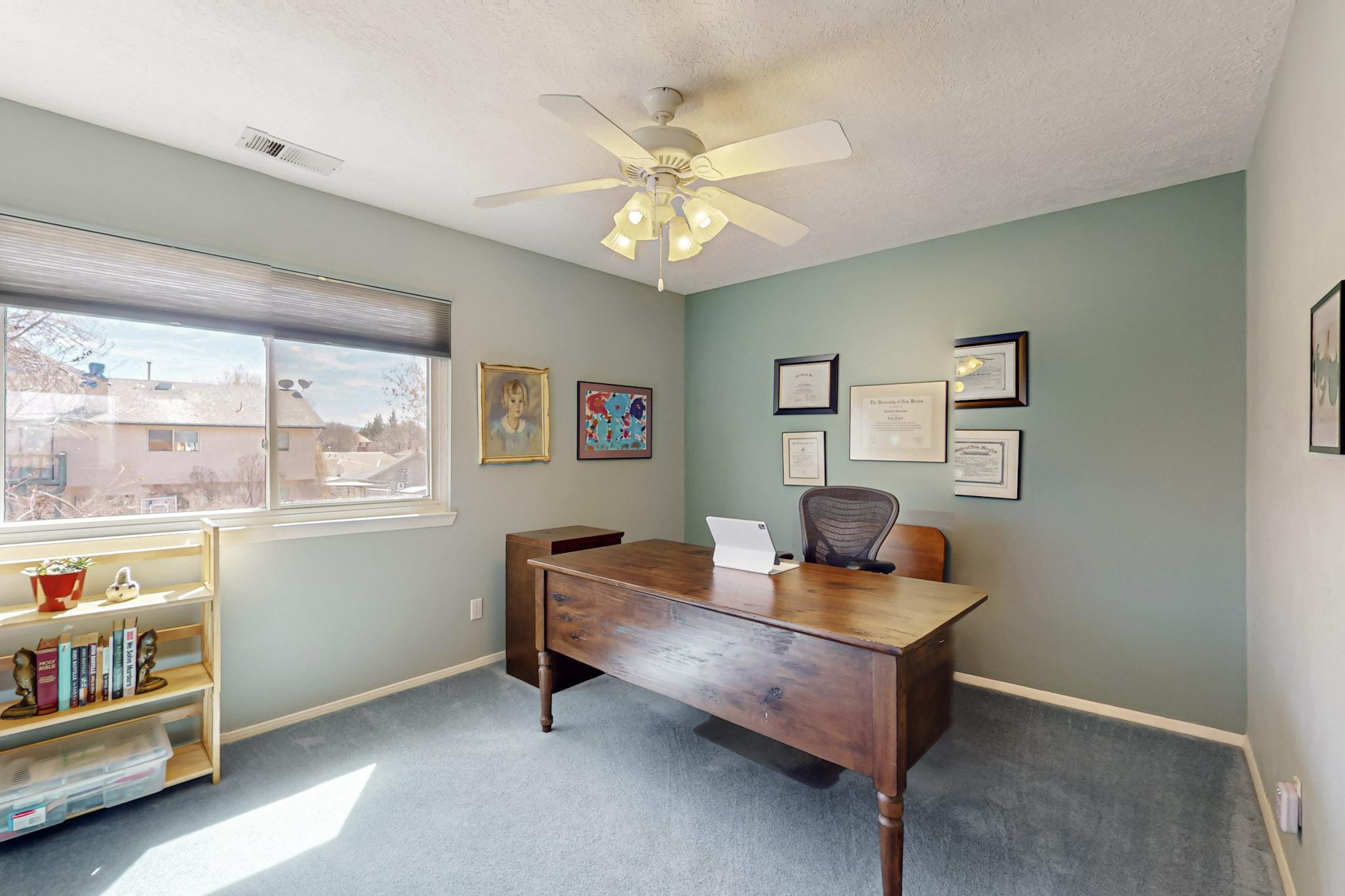 11500 SAN VICTORIO Avenue NE