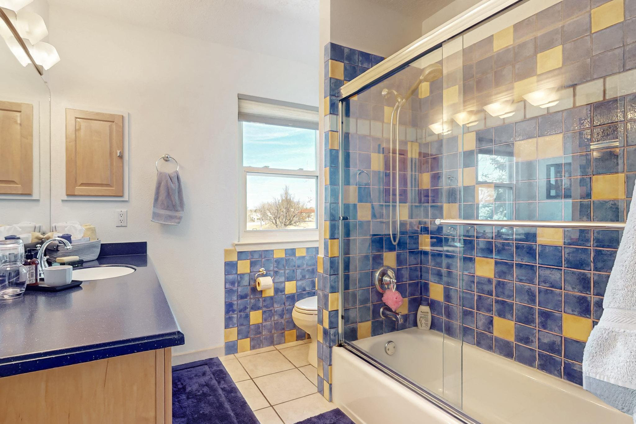 11500 SAN VICTORIO Avenue NE