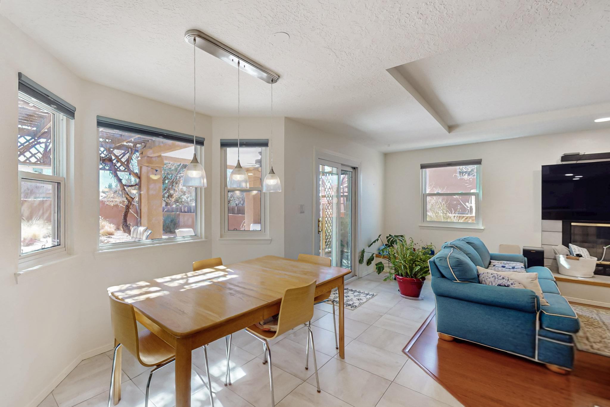 11500 SAN VICTORIO Avenue NE