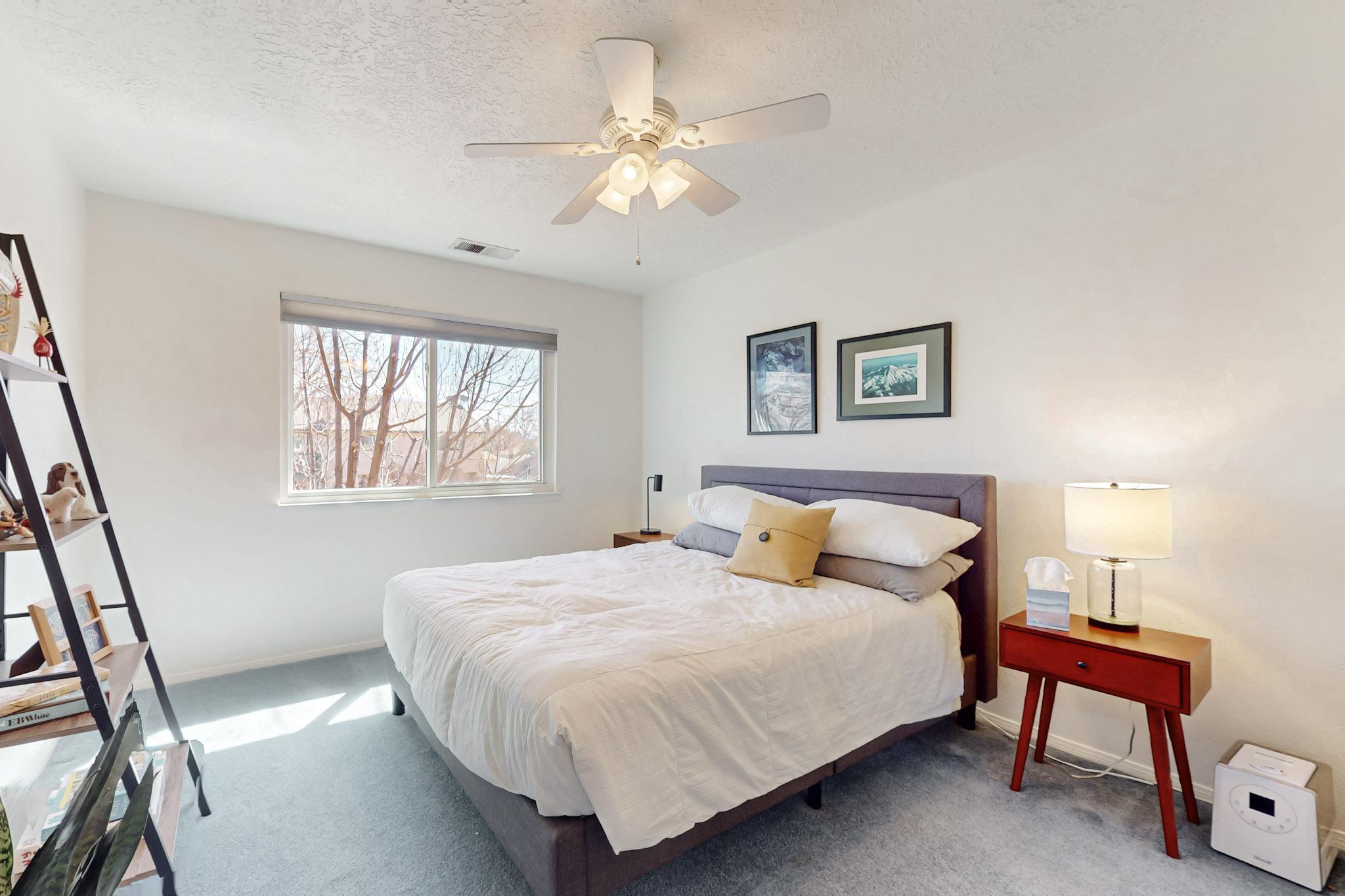 11500 SAN VICTORIO Avenue NE