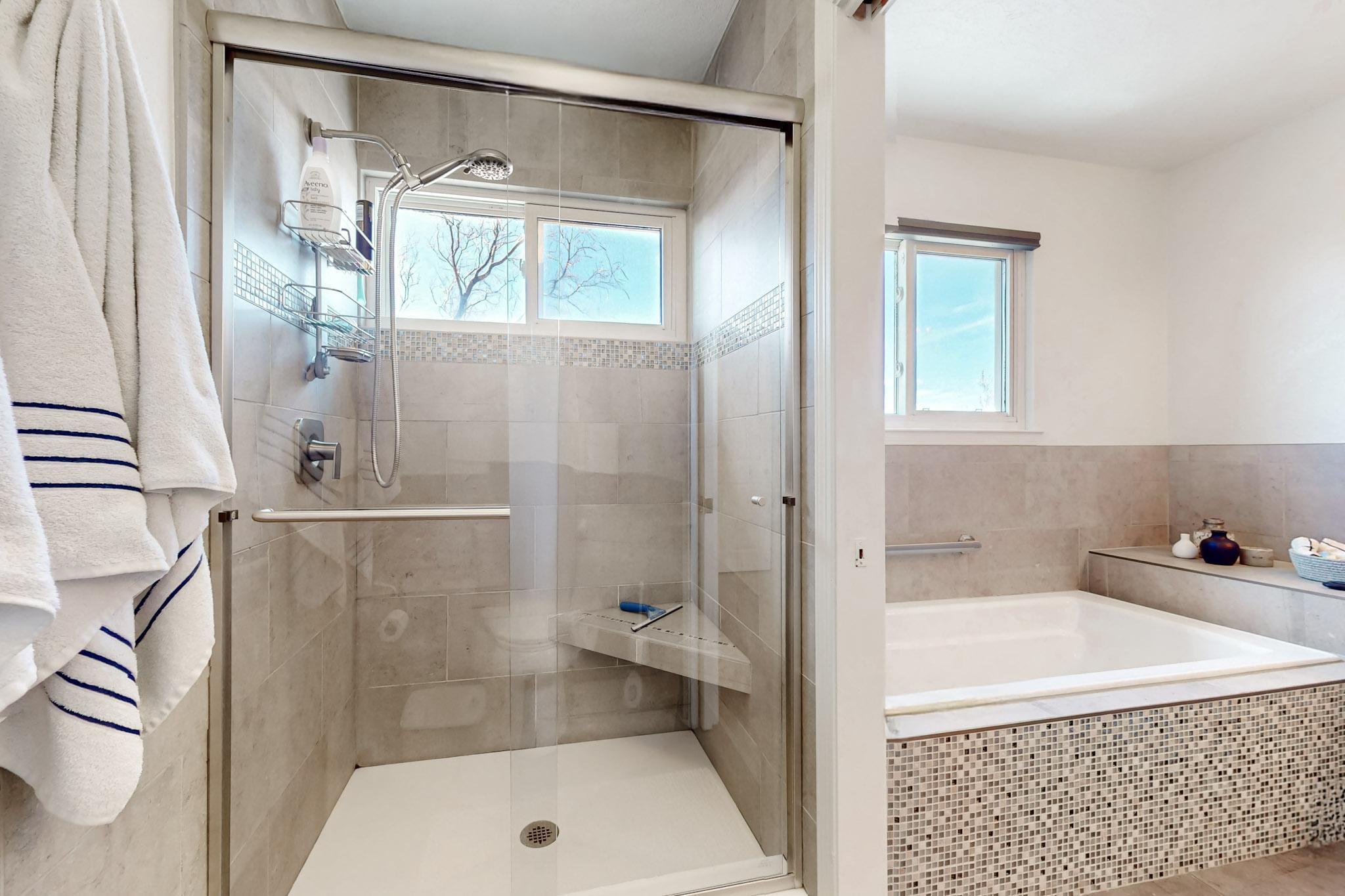 11500 SAN VICTORIO Avenue NE