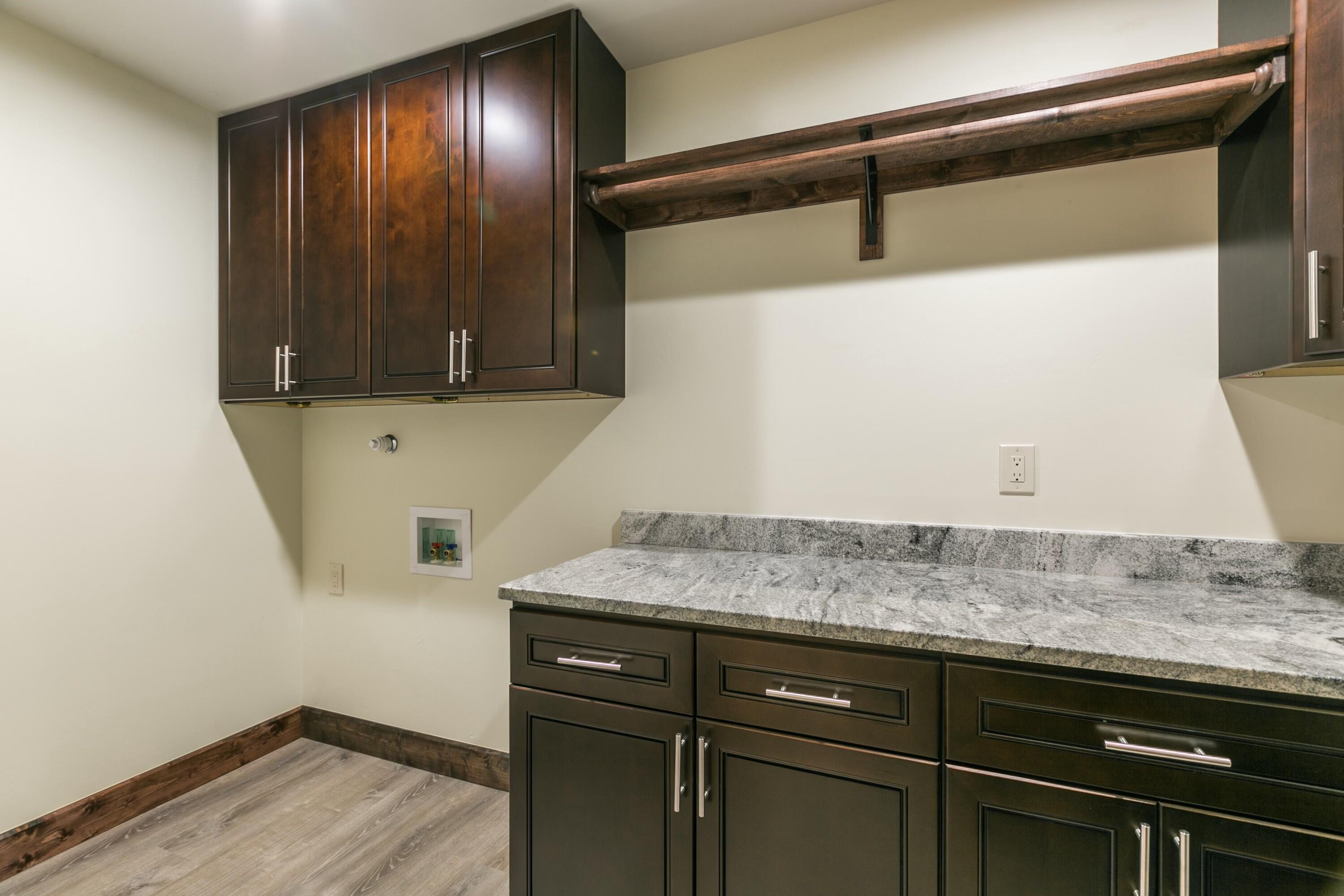 16 BRIARWOOD Court