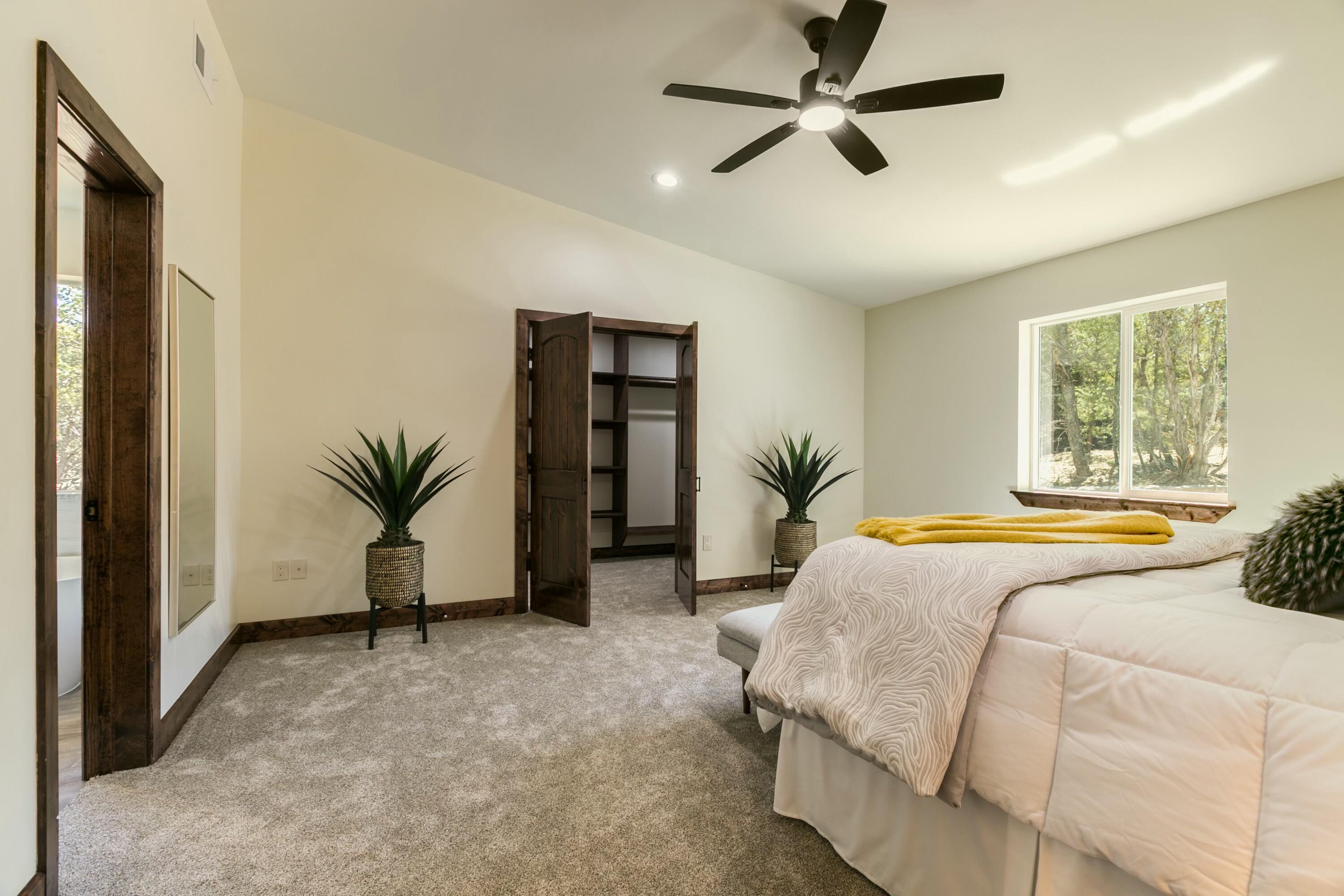 16 BRIARWOOD Court